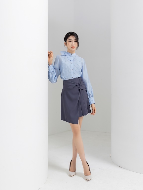CV xếp ly xoắn thân trước