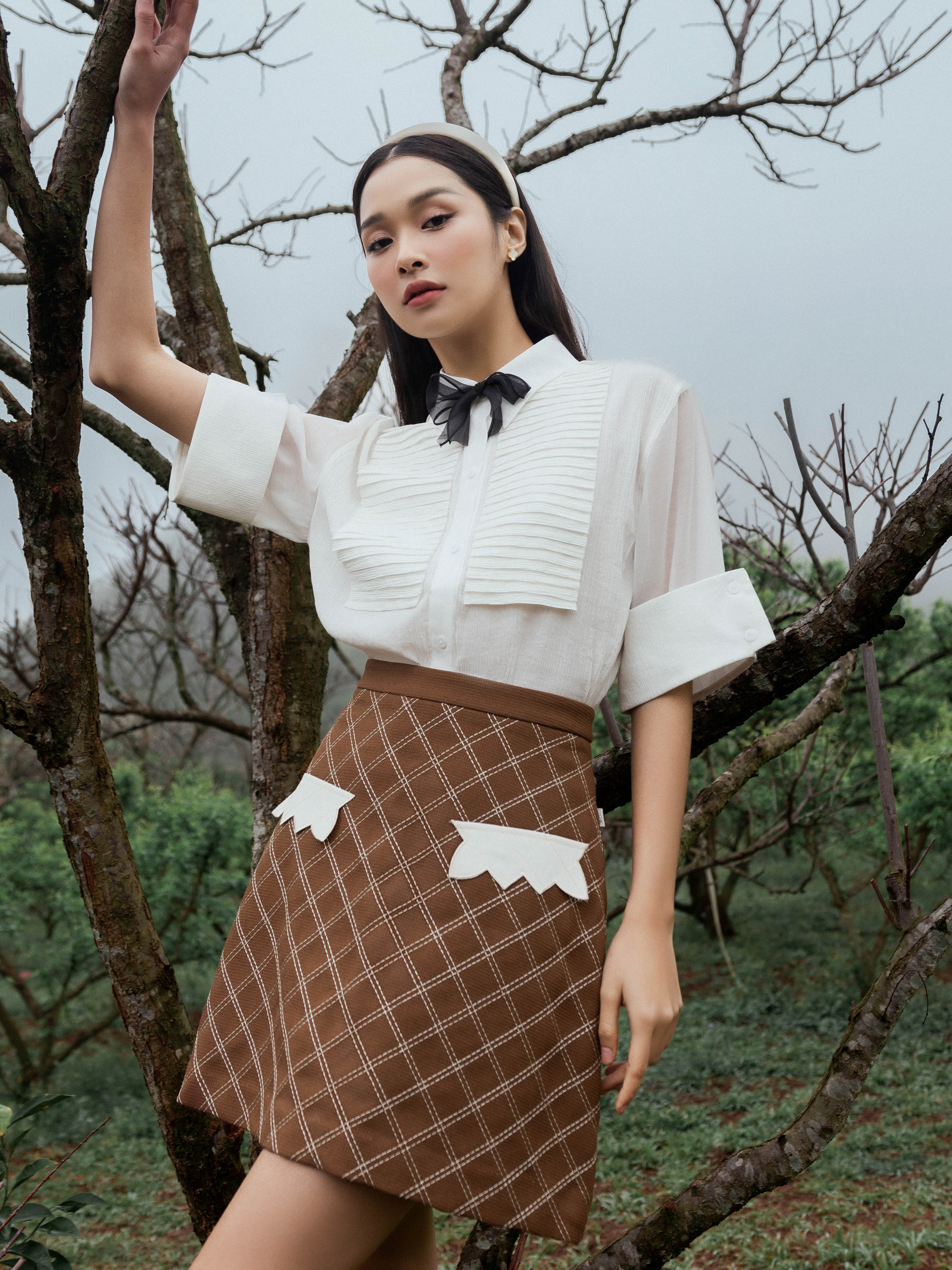 Áo sơ mi tay lỡ xếp ly ngực