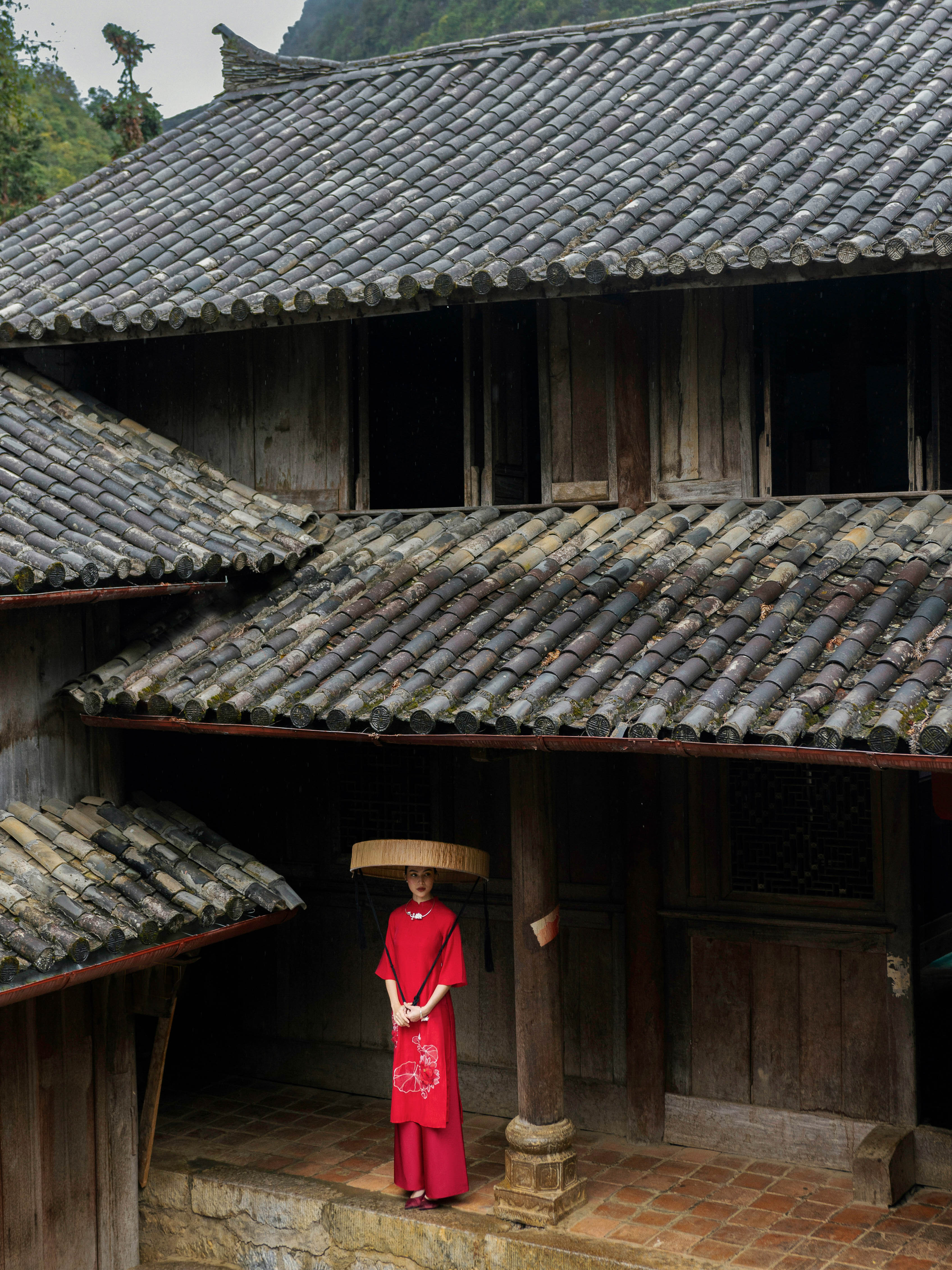 Áo dài Châu Liên