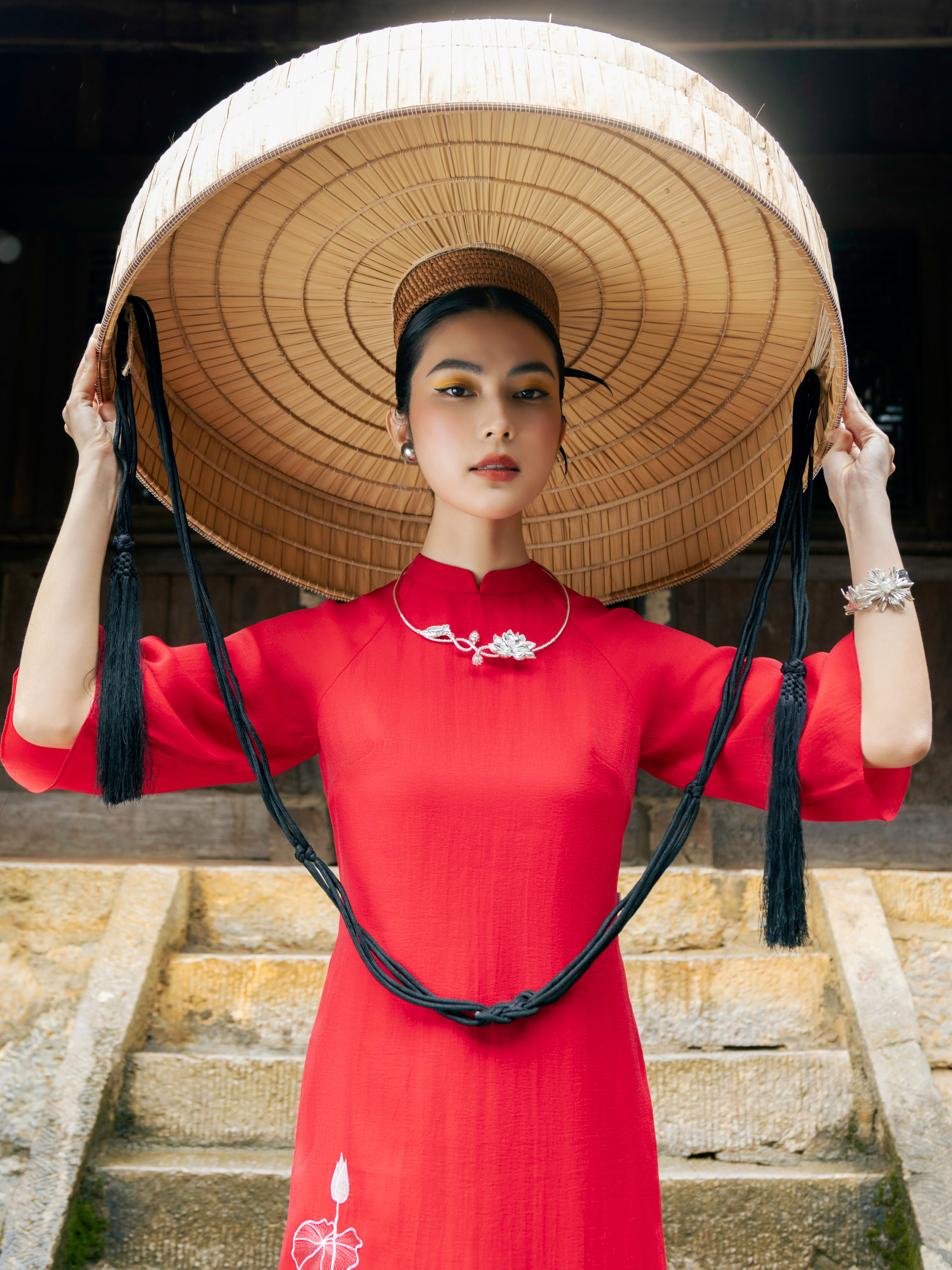 Áo dài Châu Liên