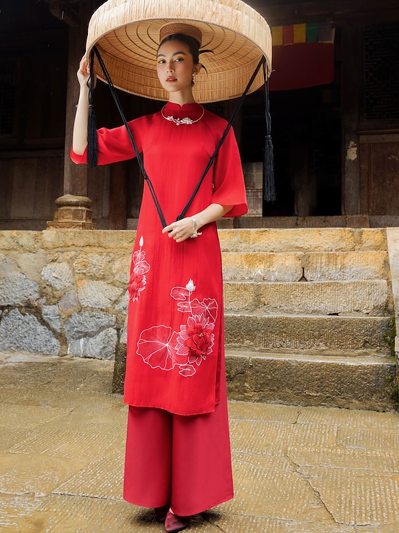 Áo dài Châu Liên