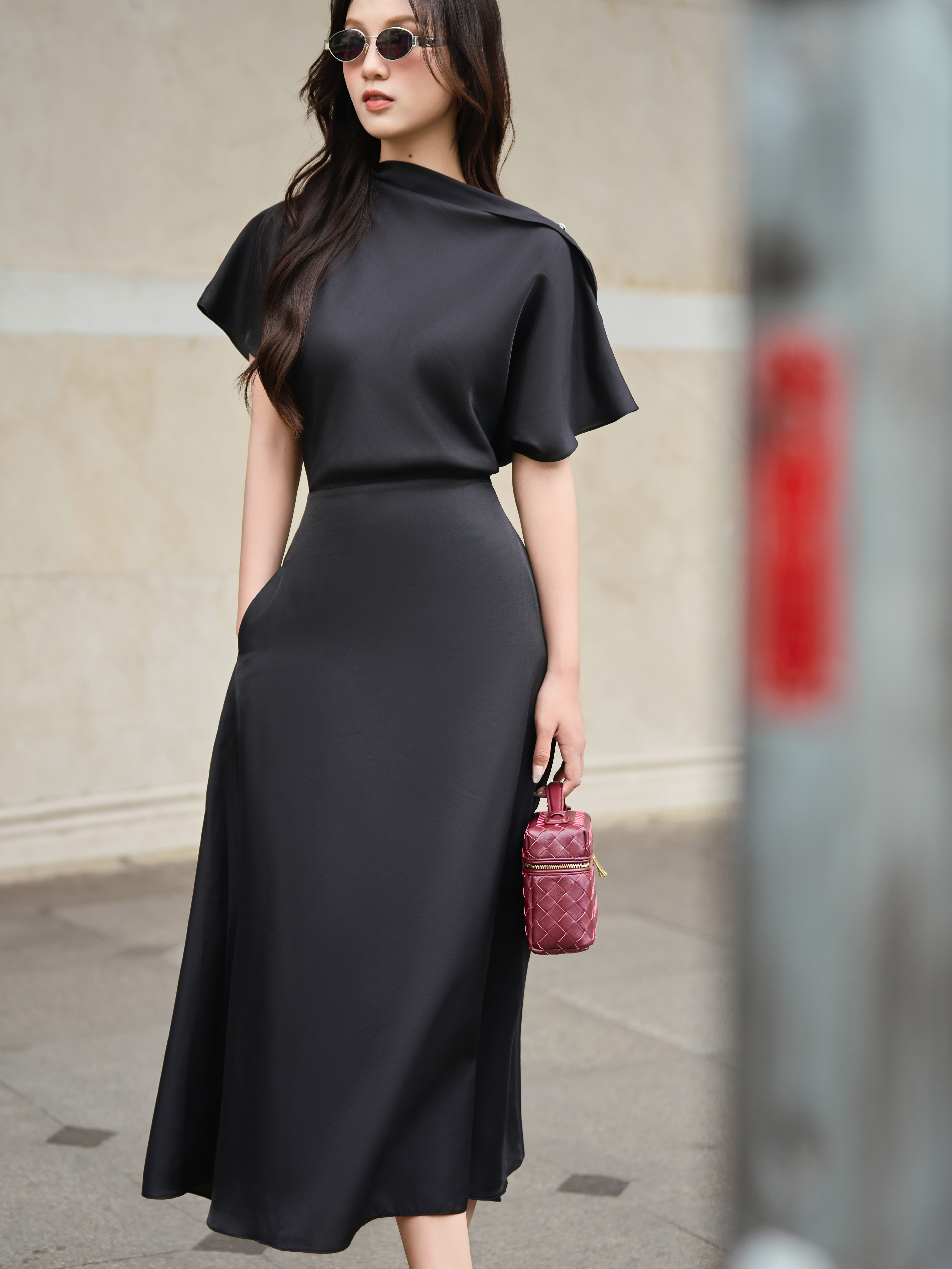 Váy dài liền tay
