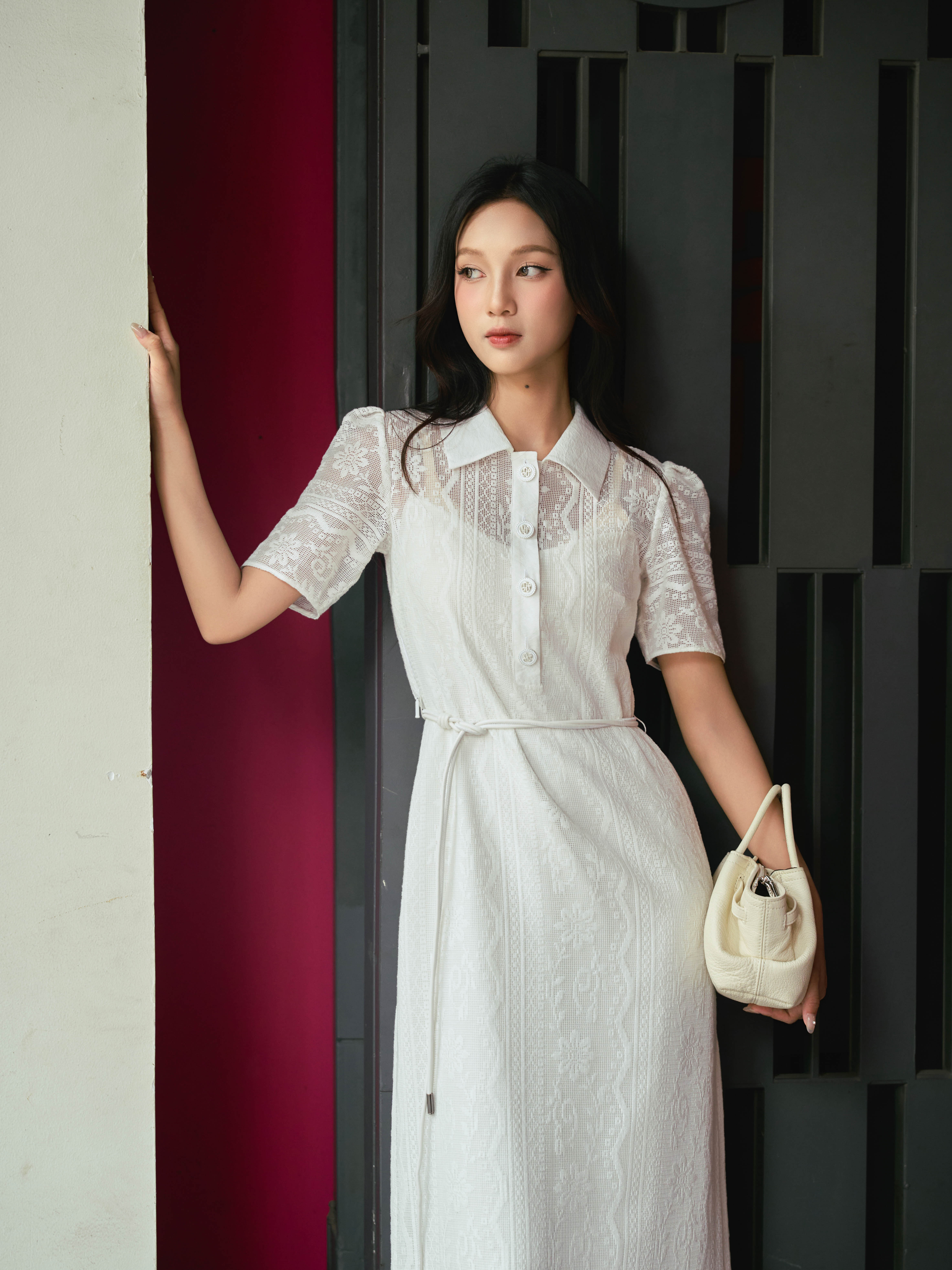 Váy ren cổ đức tay cộc có dây đai