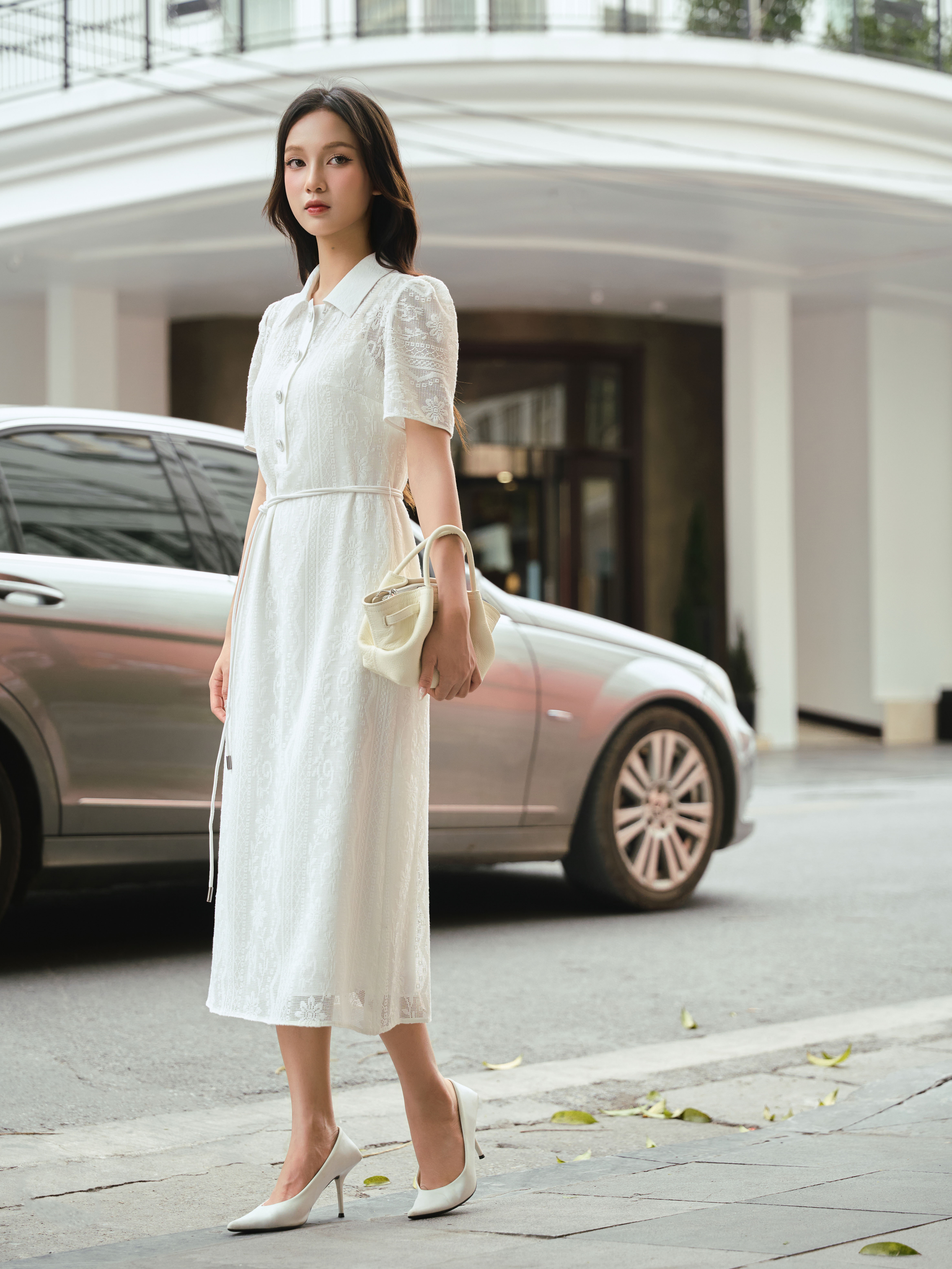 Váy ren cổ đức tay cộc có dây đai