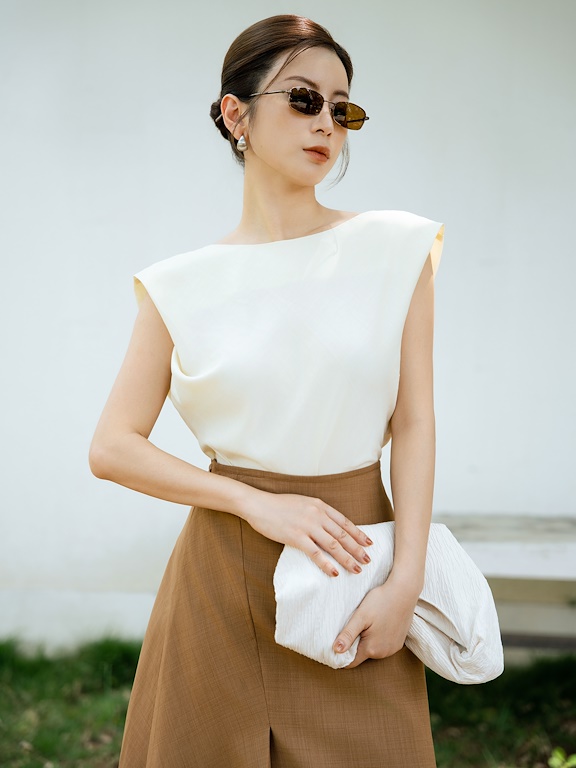 Áo cánh dơi cổ đổ sau