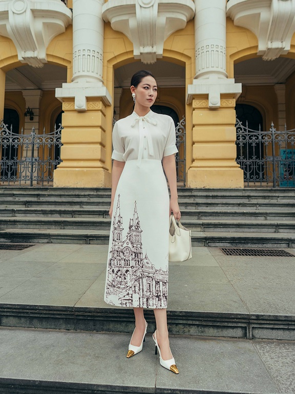 Chân váy midi dài in họa tiết chân