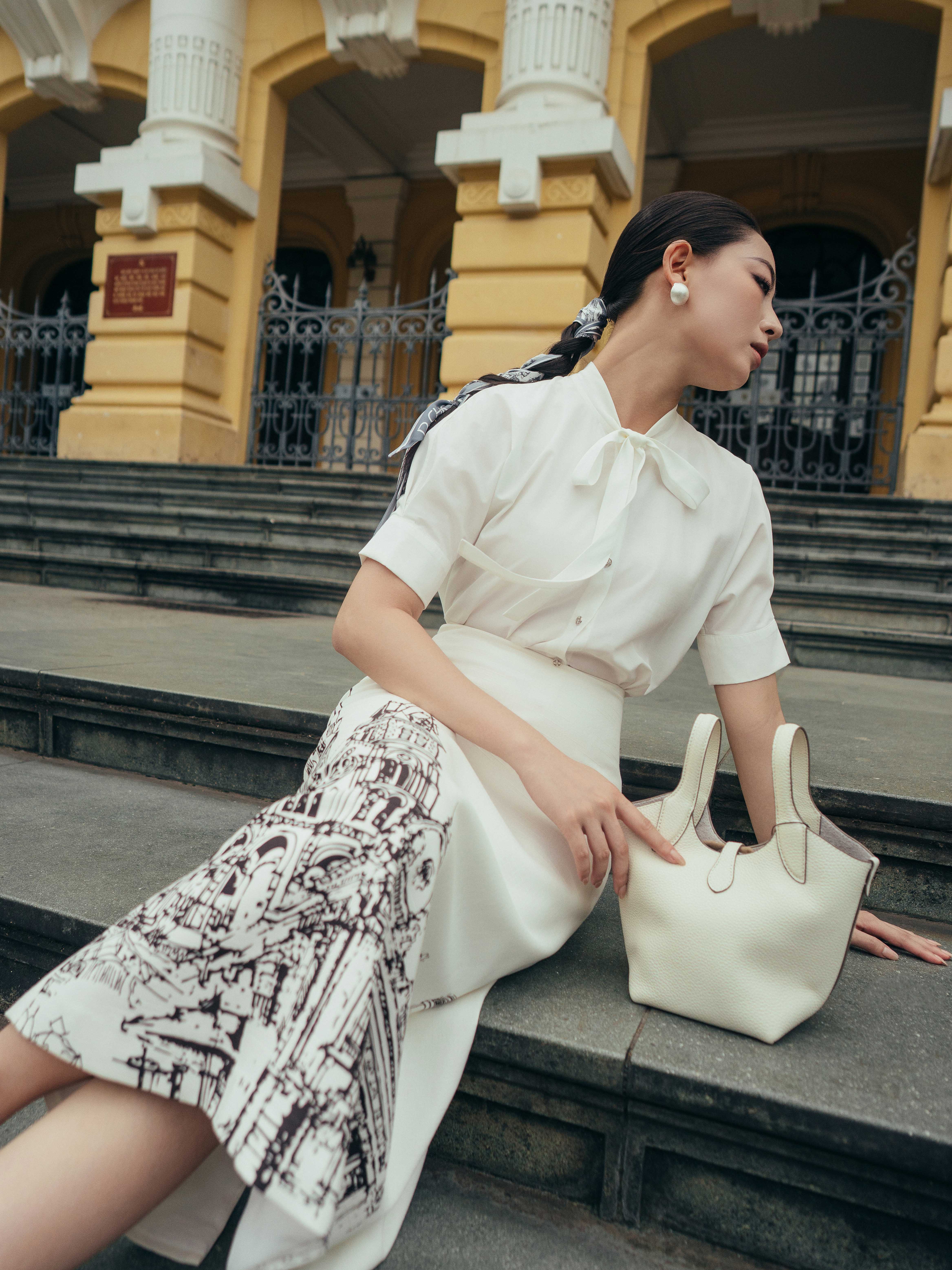 Chân váy midi dài in họa tiết chân