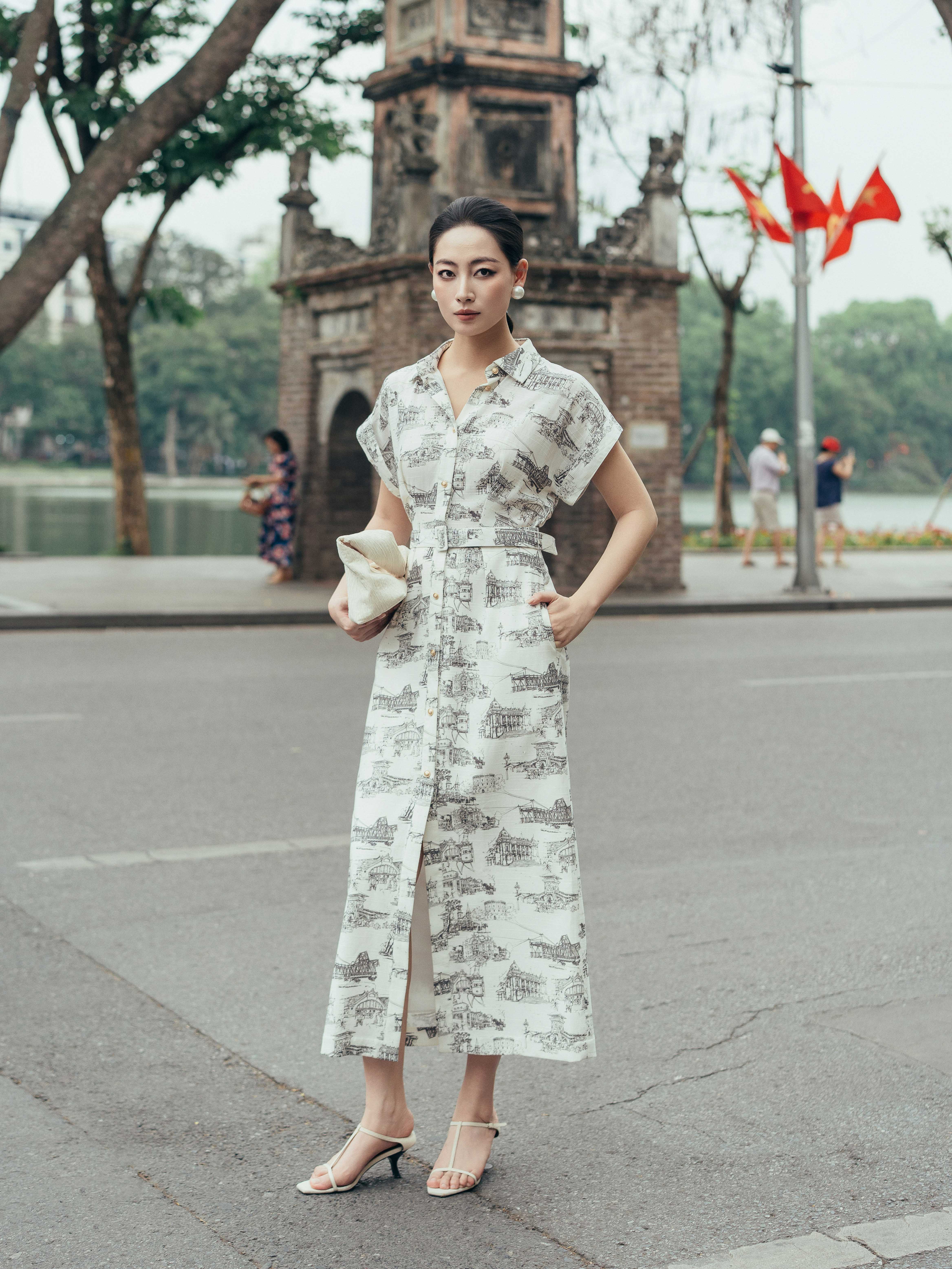 Váy tay cộc xếp ly thắt đai eo