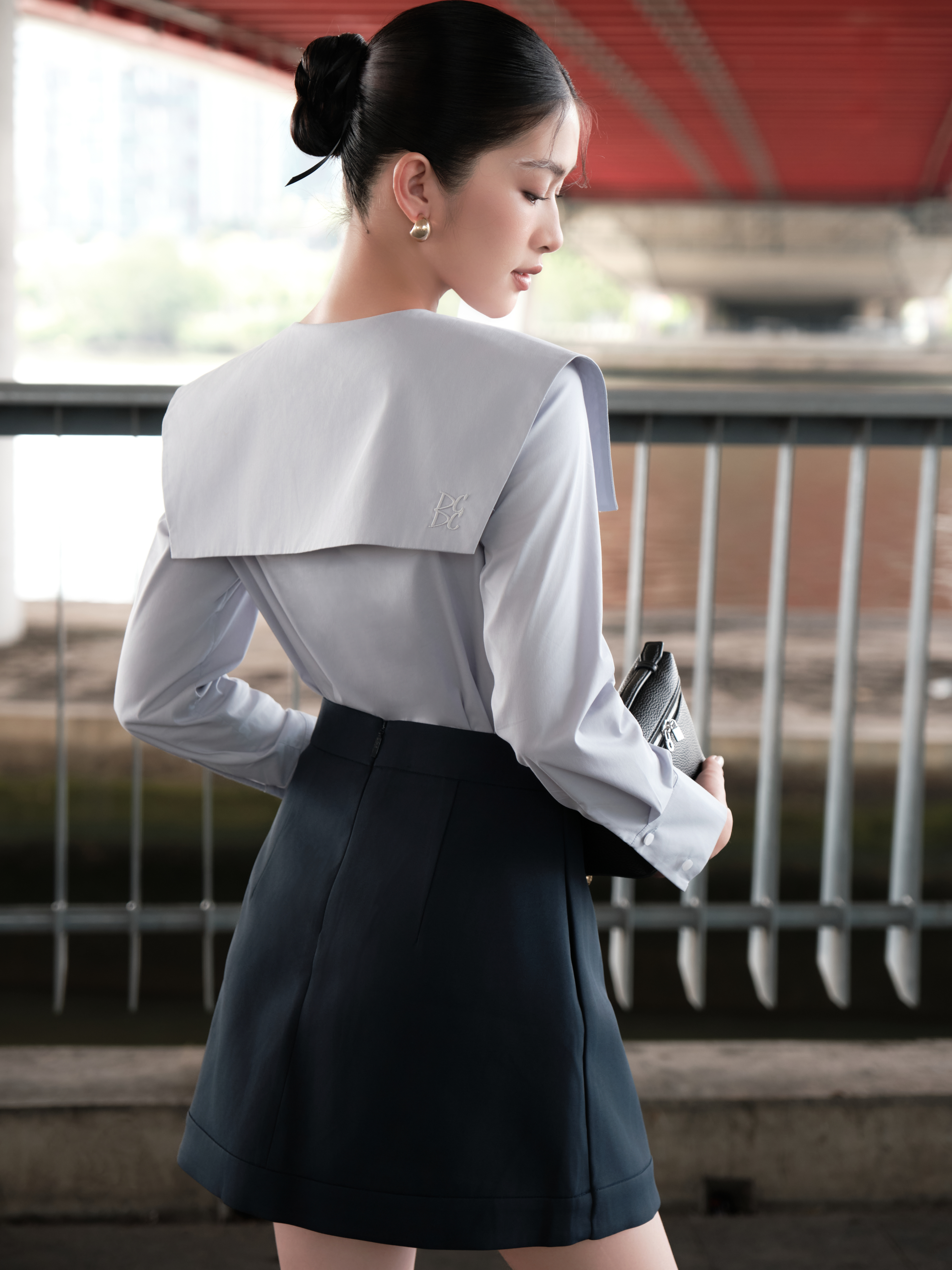Áo sơ mi dài tay thêu túi ngực