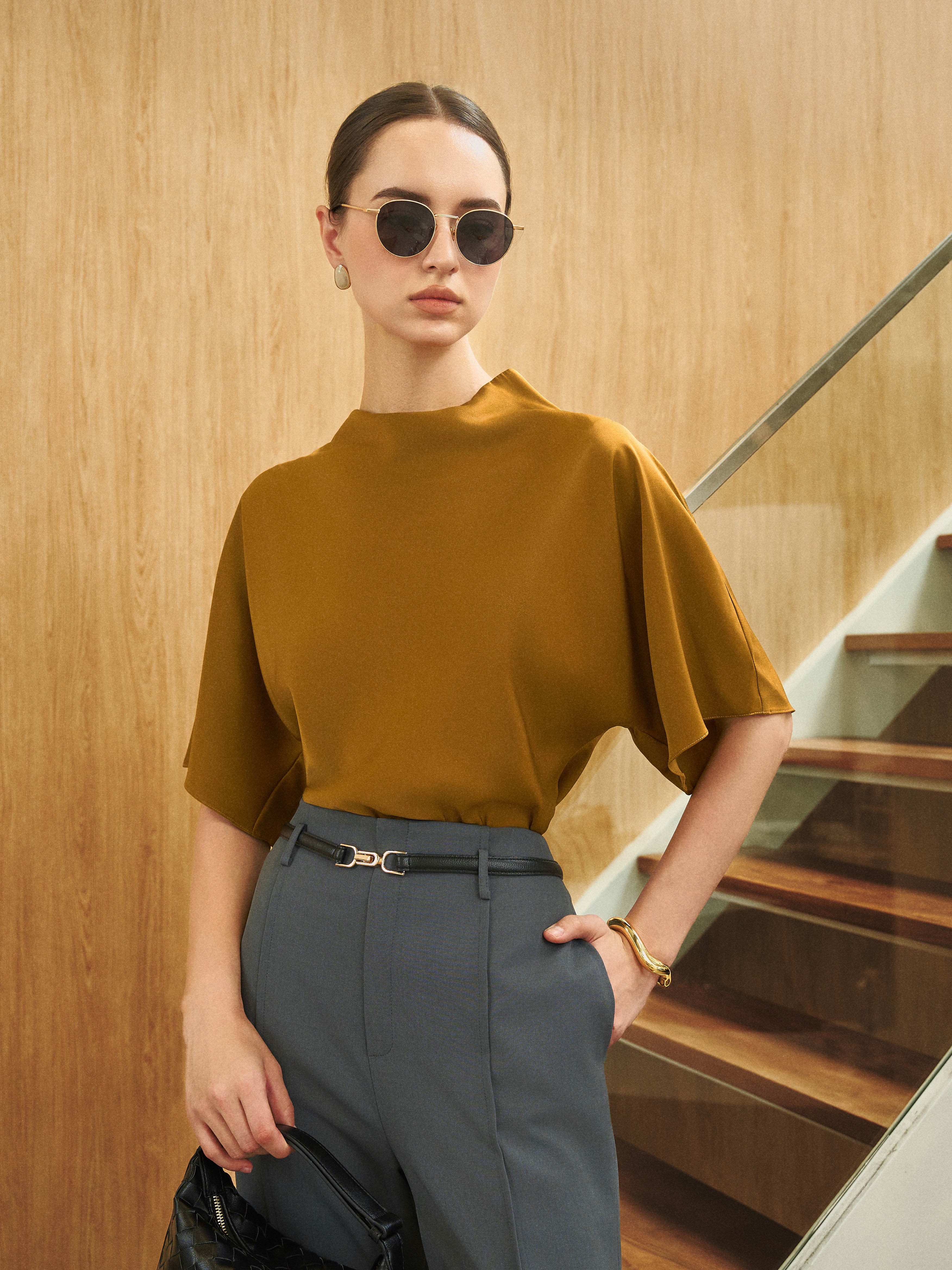 Áo cổ cao 3F tay lửng