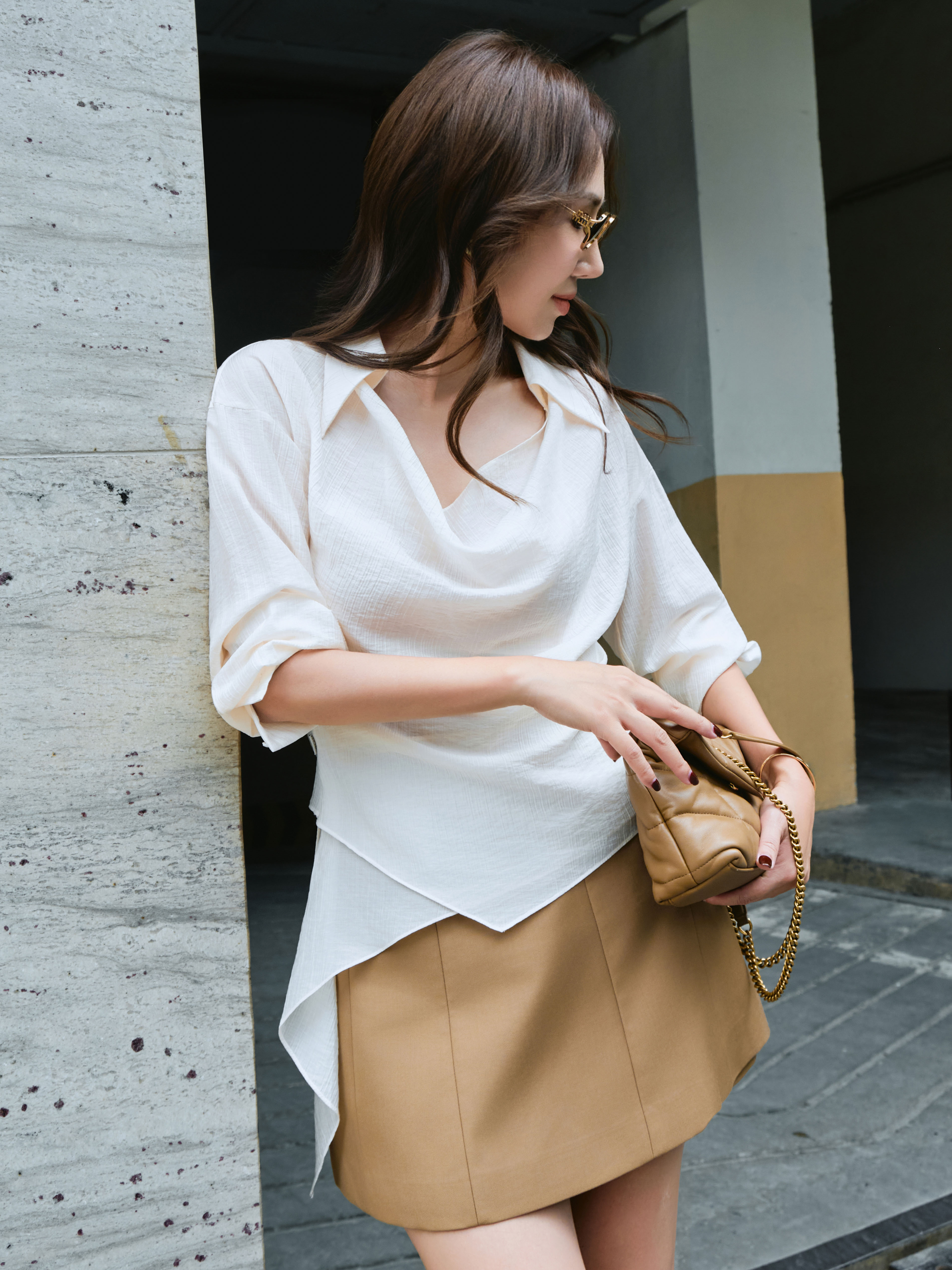 Áo cổ đổ tay dài vai chờm