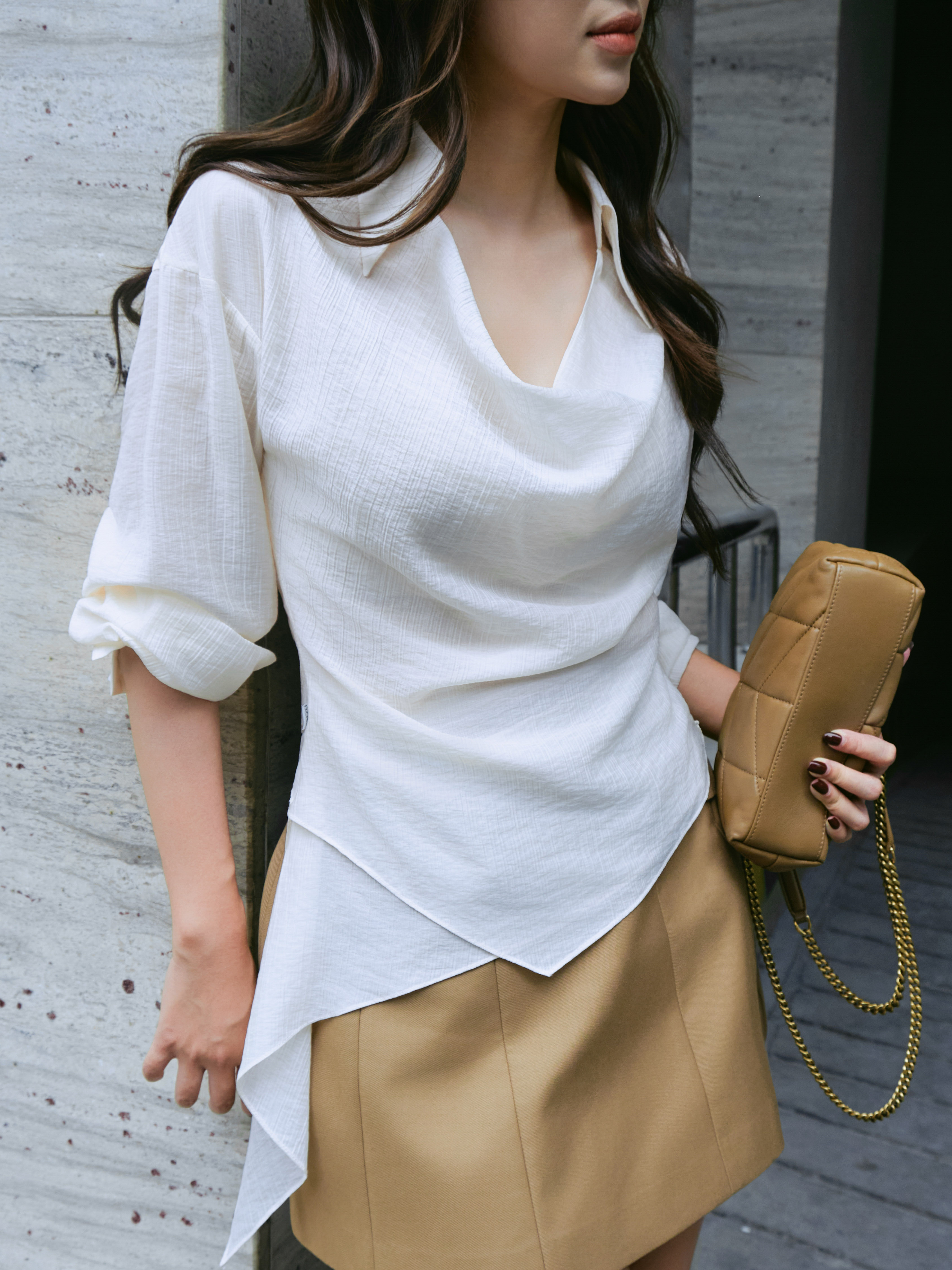 Áo cổ đổ tay dài vai chờm