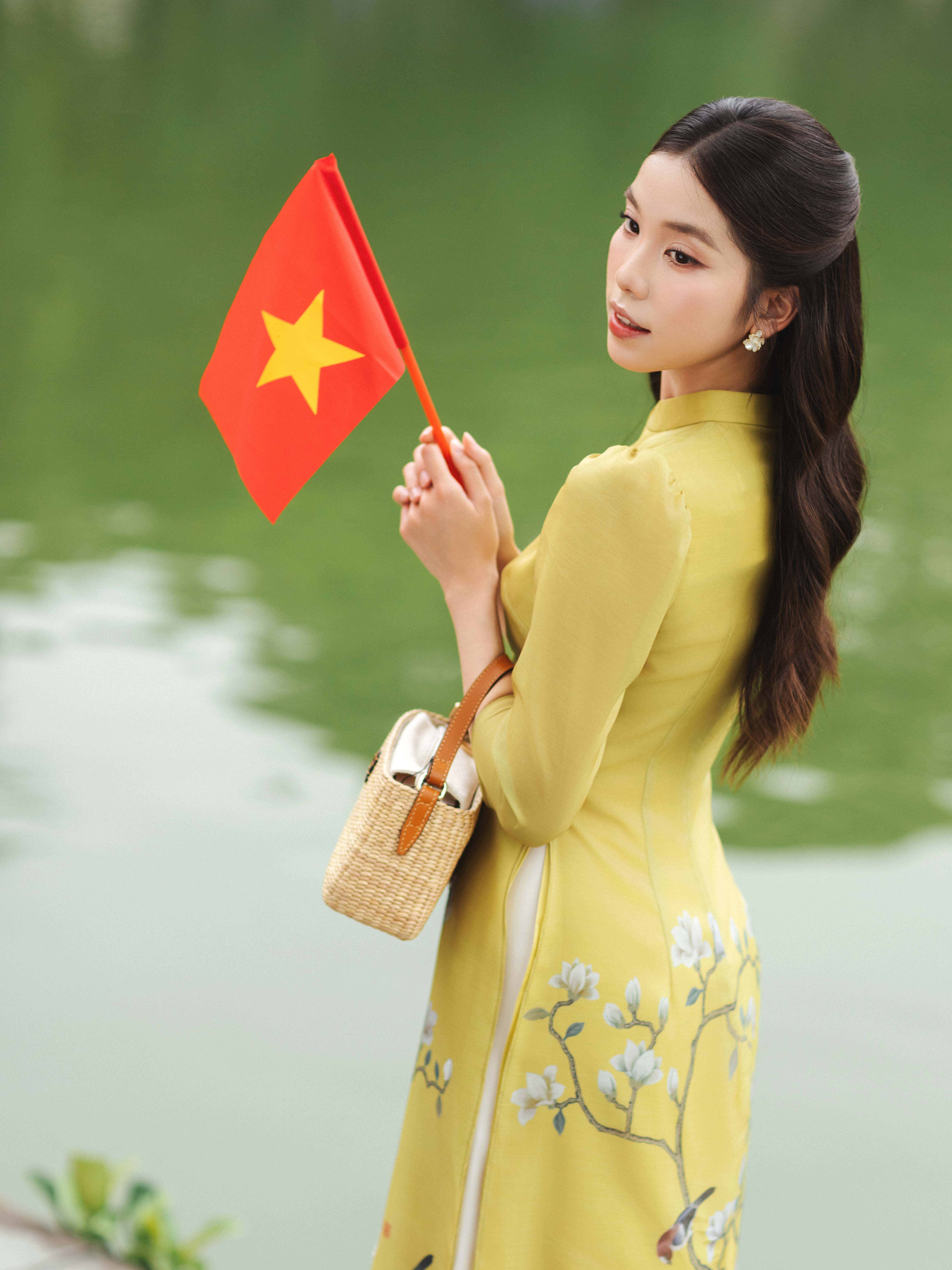 Áo dài Hoa mộc lan