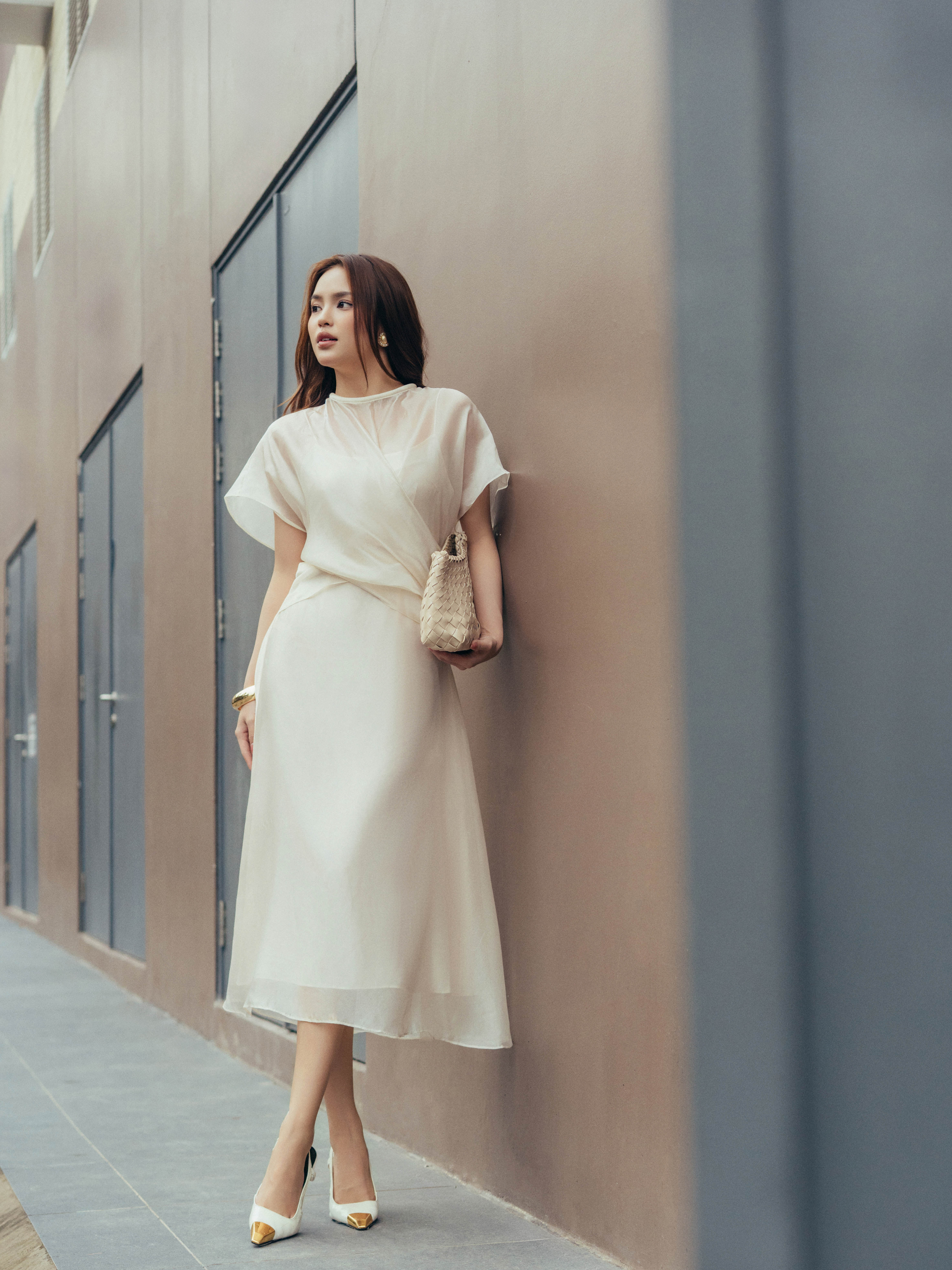 Váy tơ tay chờm rúm eo
