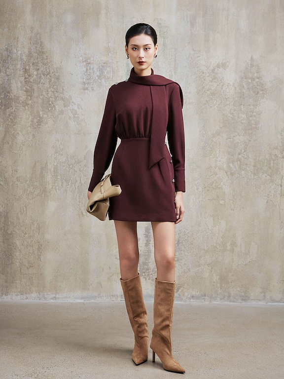 Váy liền cam rúm éo cổ thắt dây