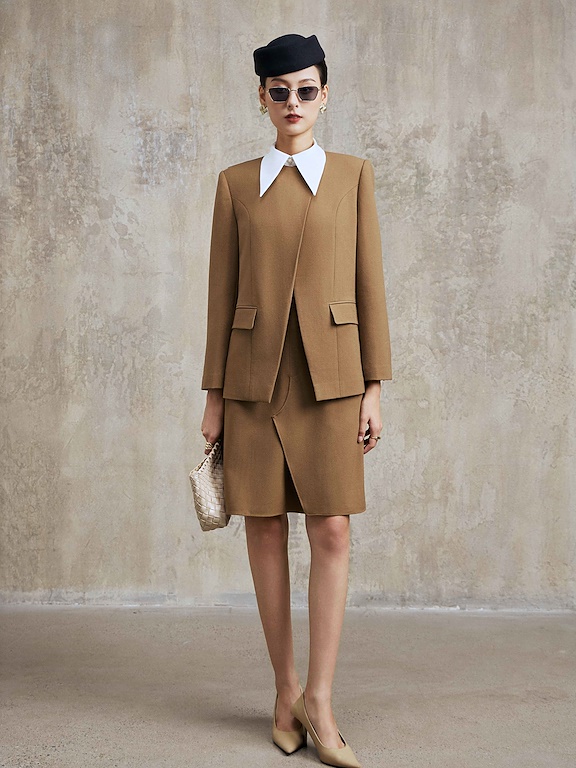 Áo vest cổ lệch chéo tà