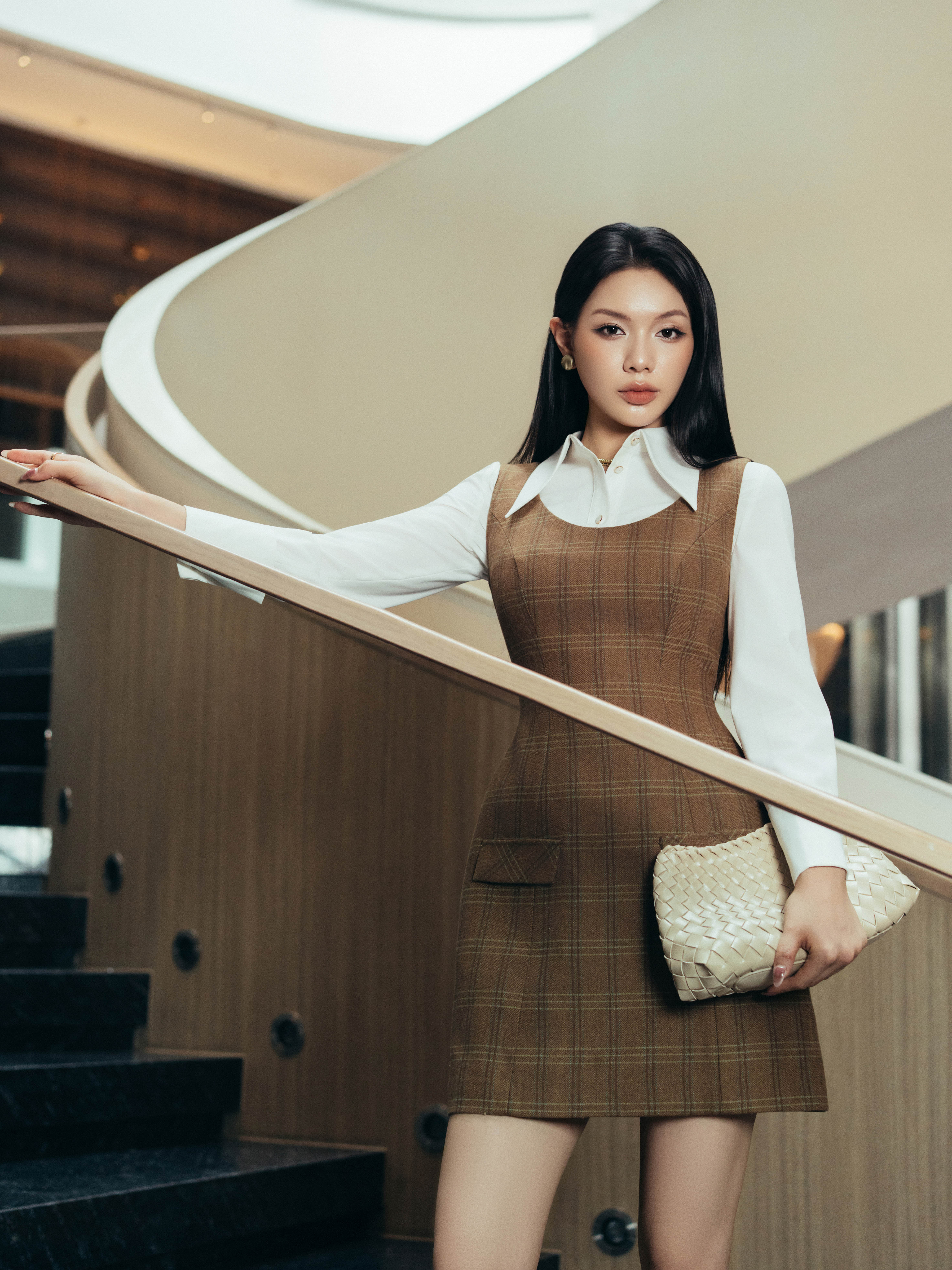 Váy dạ không tay có 2 nắp túi trước_AV.1-952