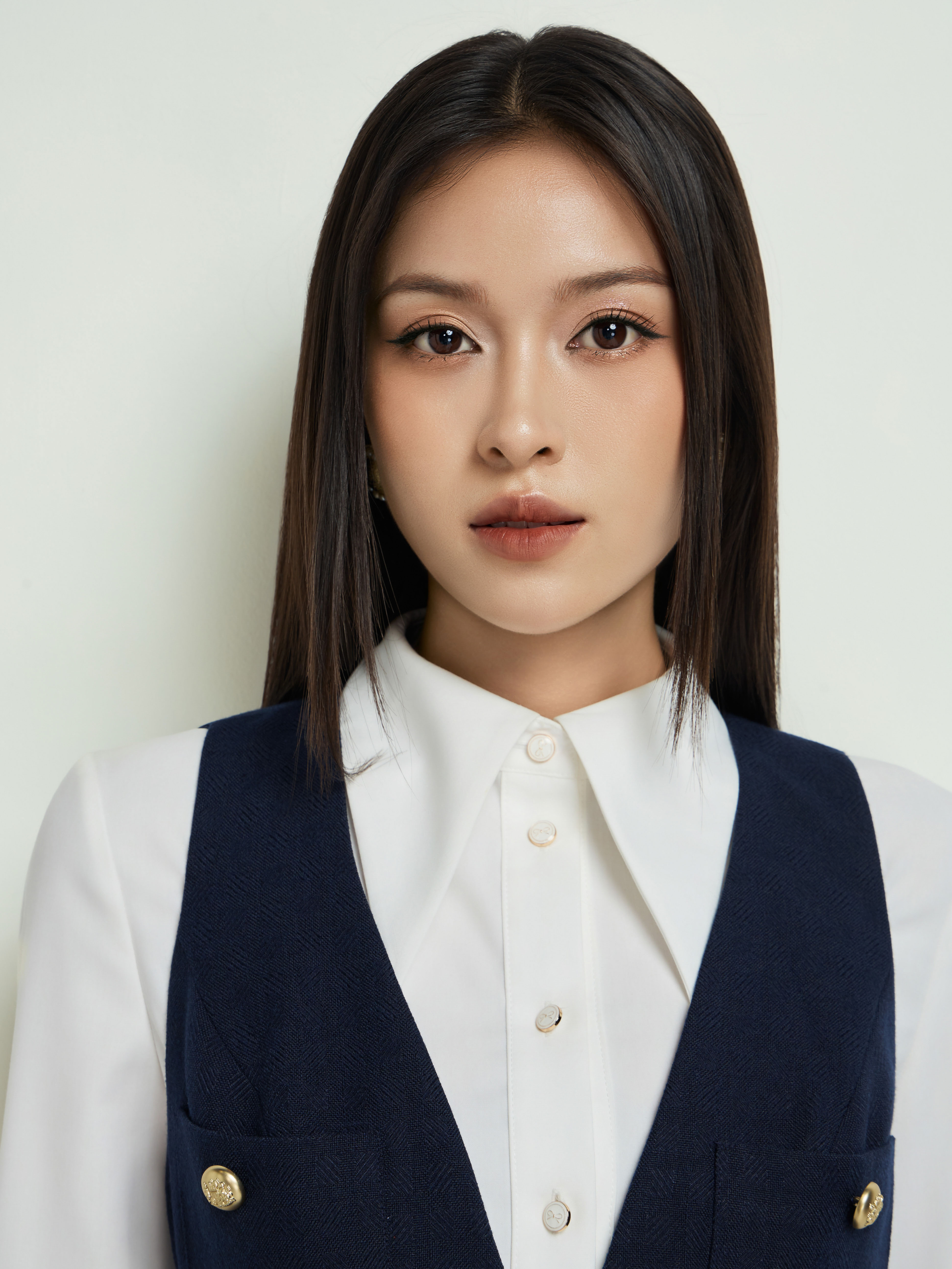 Váy yếm không tay