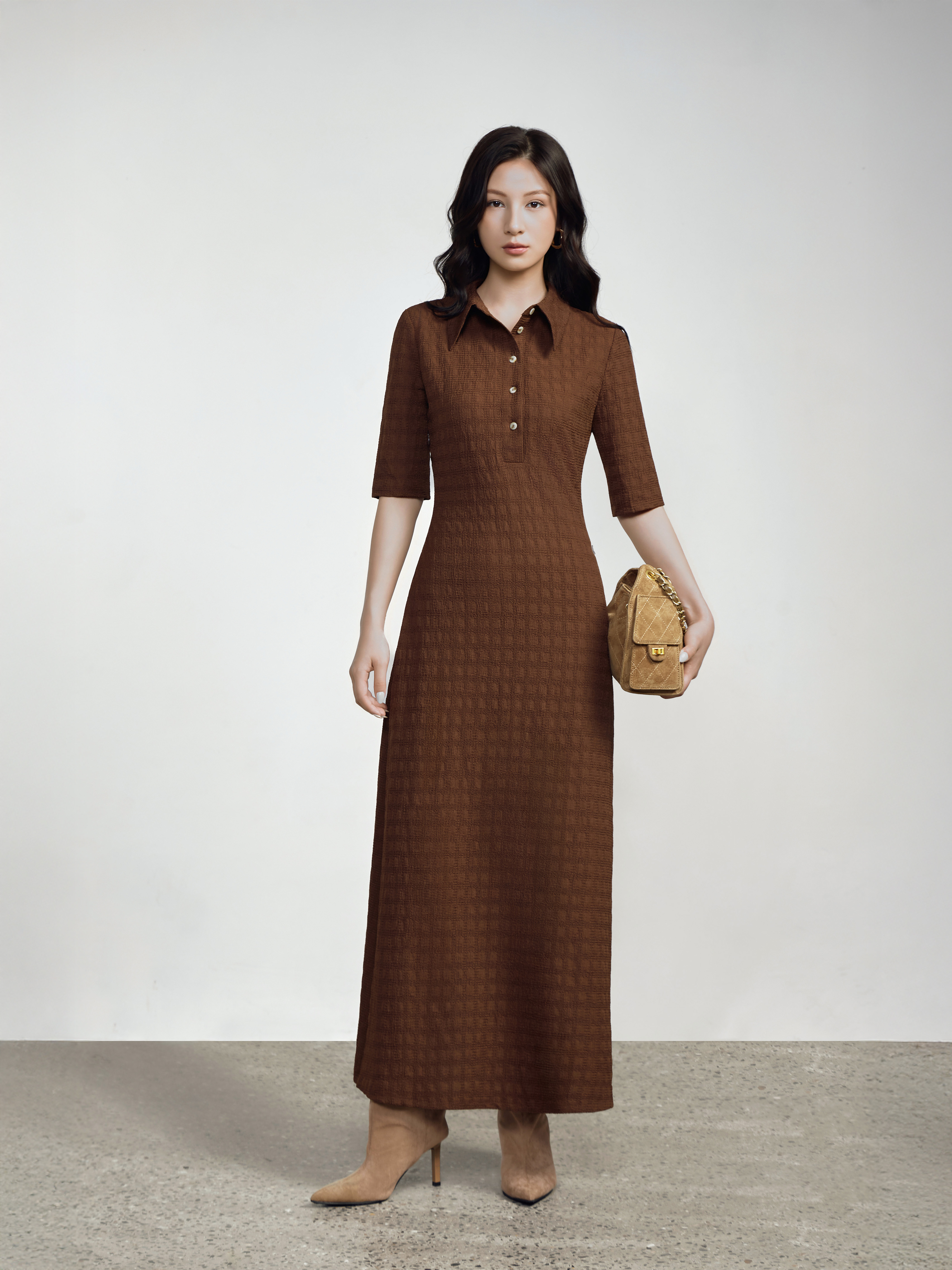 Váy tay lửng cổ đức