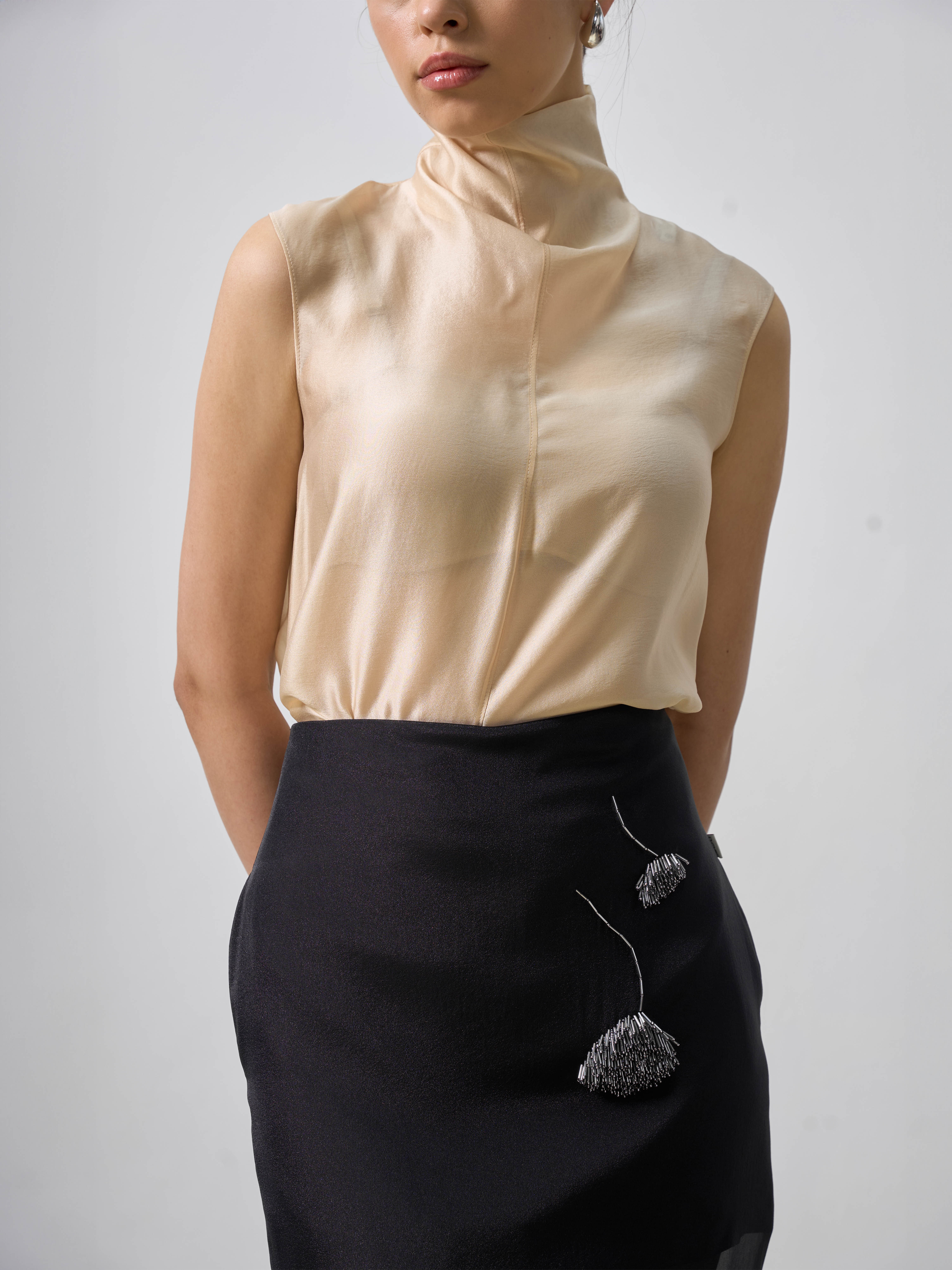 Áo tơ sát nách cổ cao