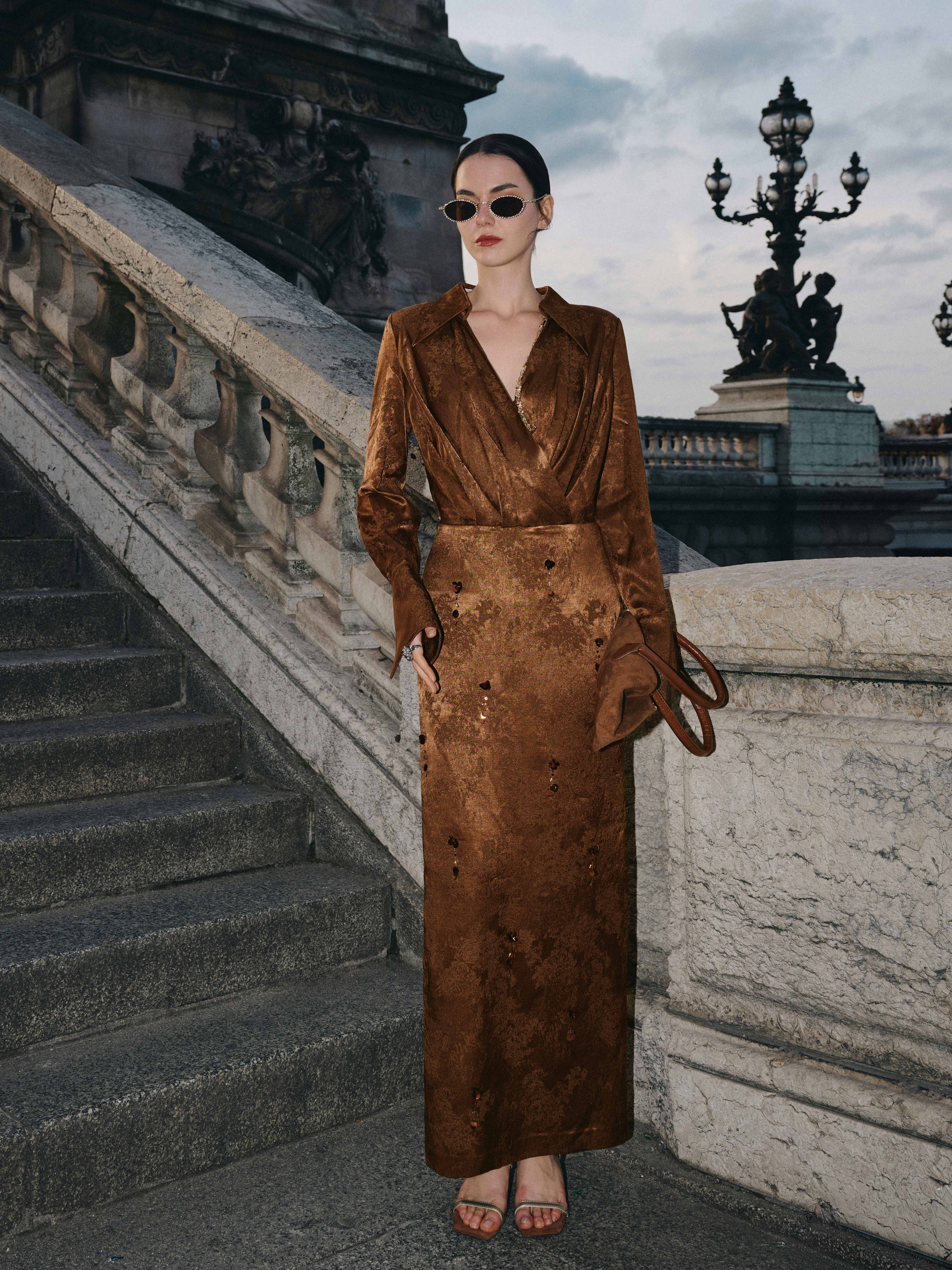 vay-basic-co-v-than-tren-xep-ly-cheo-2987983