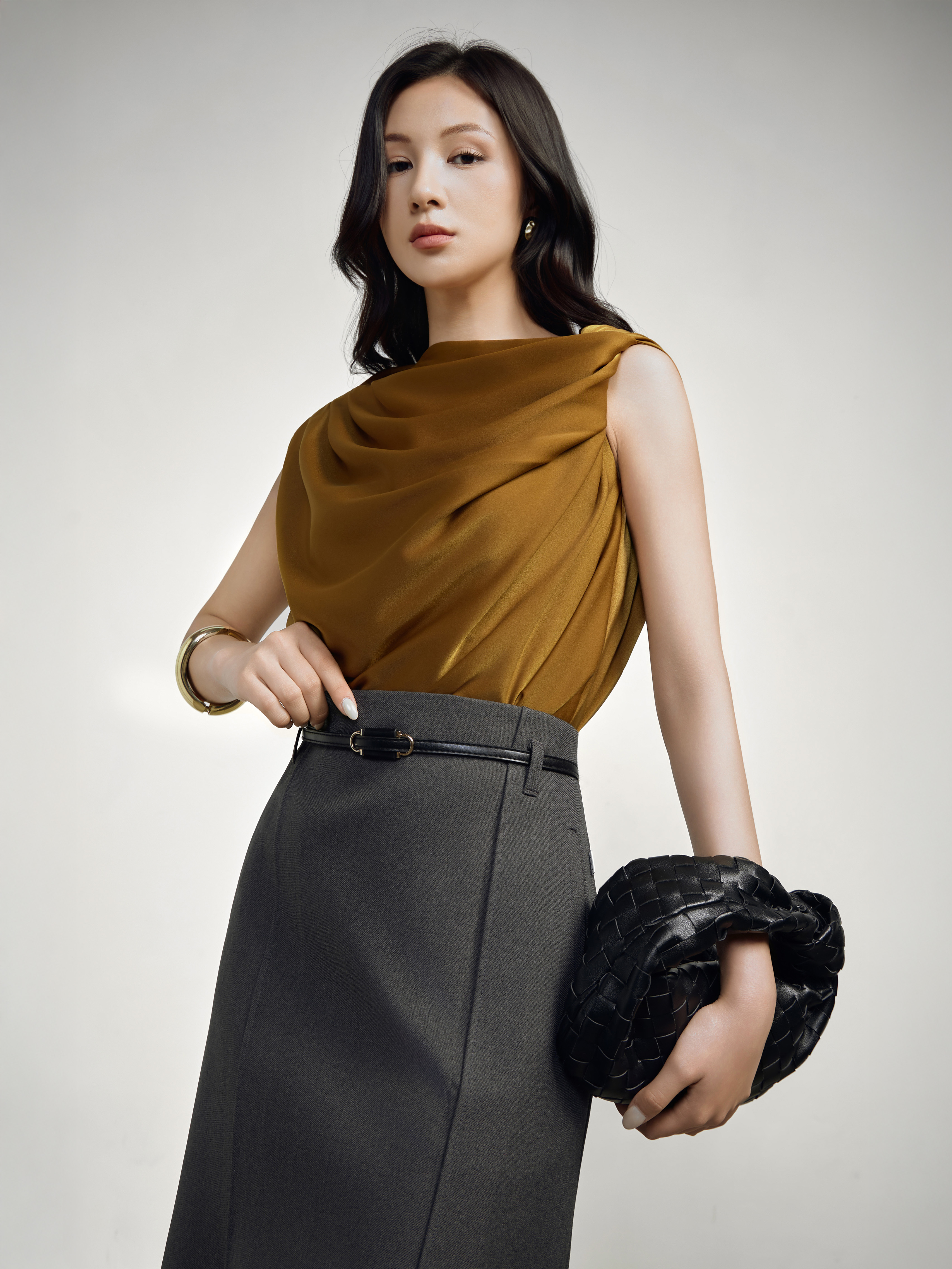 ao-lua-co-lech-xoan-vai-xep-ly-3653828