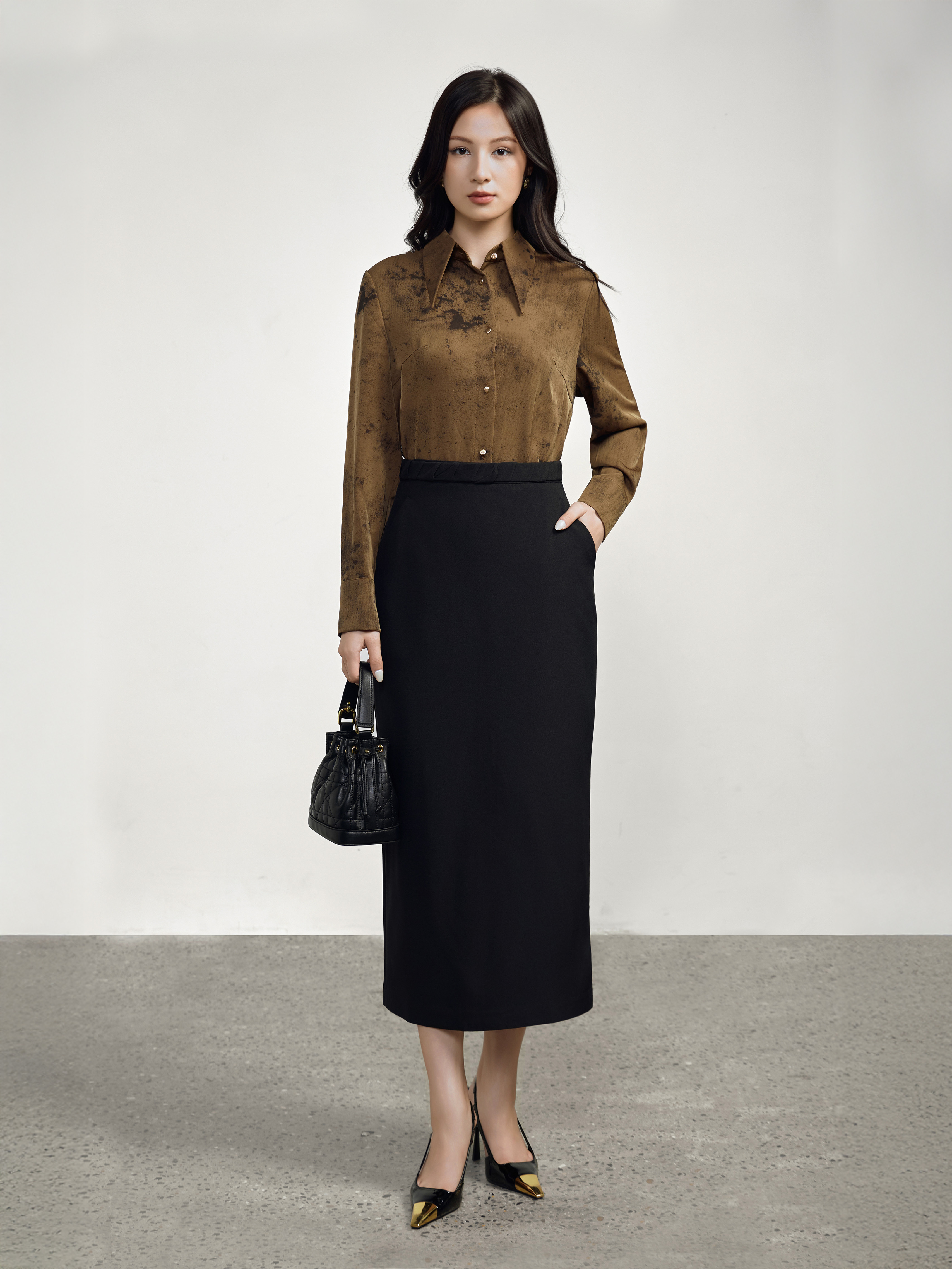 Chân váy midi ôm cạp cách điệu