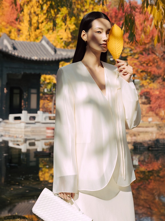 Áo vest tơ ngực đính hoa