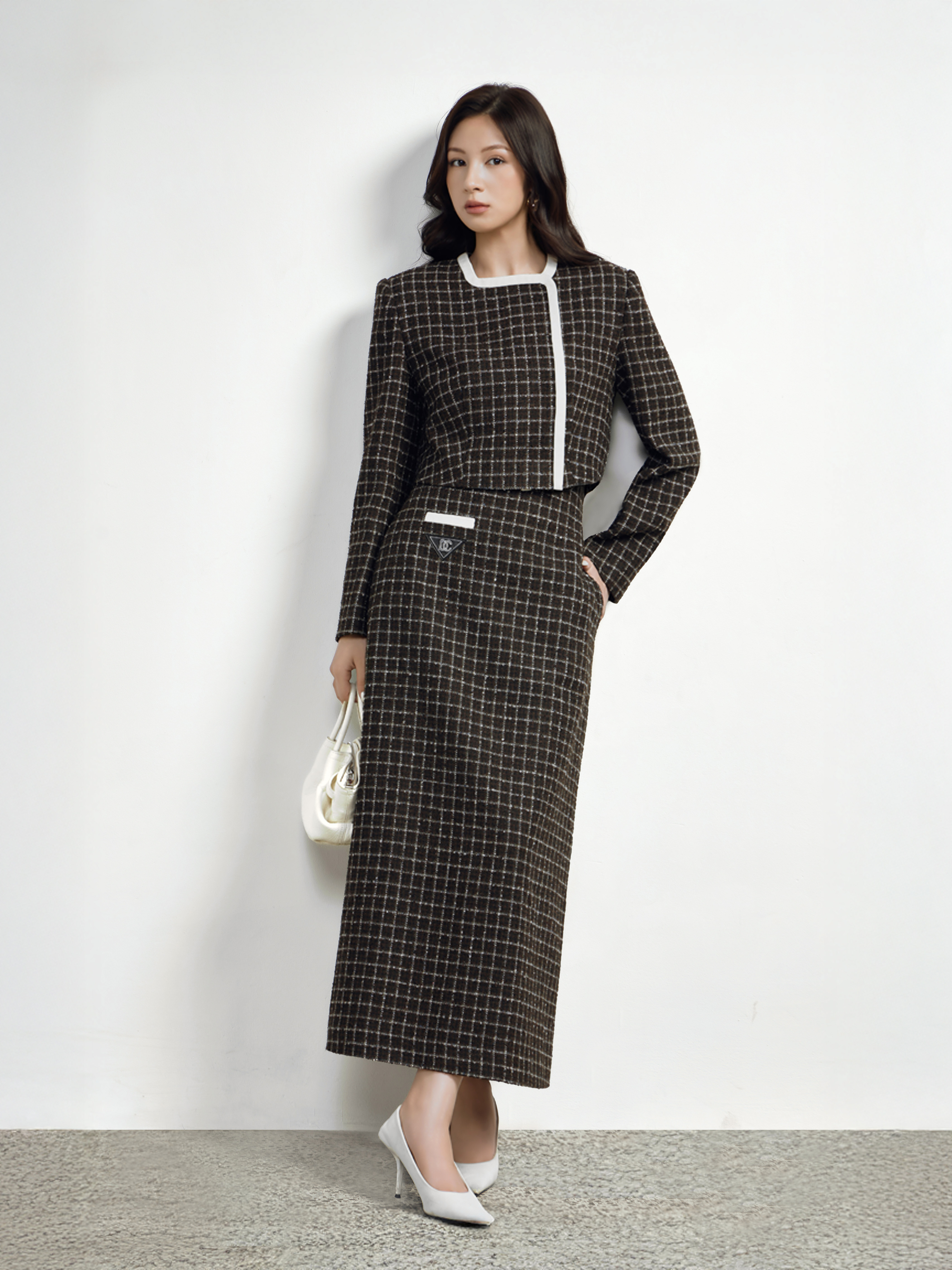 Chân váy A dạ tweet kẻ phối nẹp túi khâu logo DC_AV.5-949