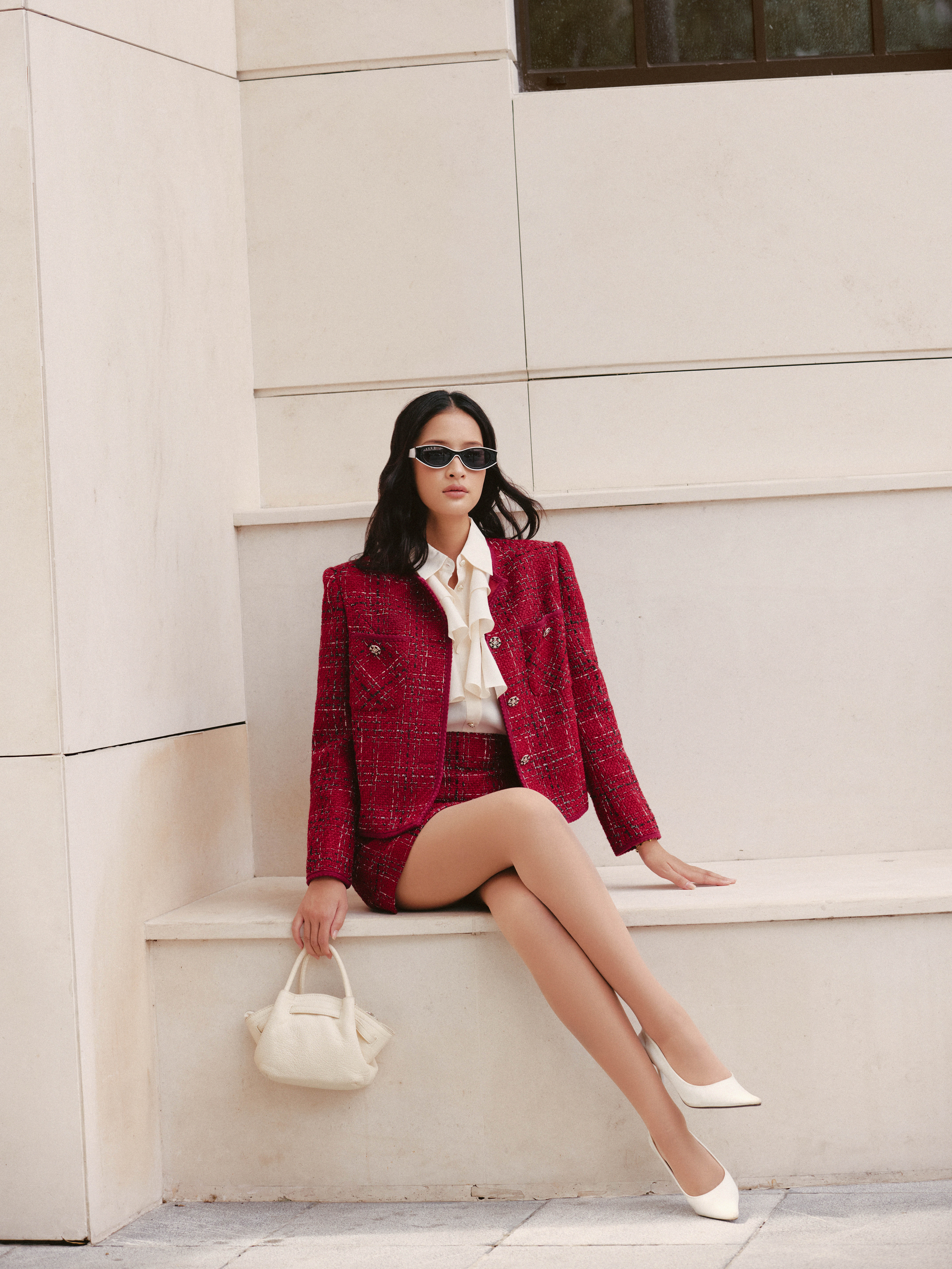 Chân váy dạ tweed kẻ phối viền xẻ trước_AV.5-993