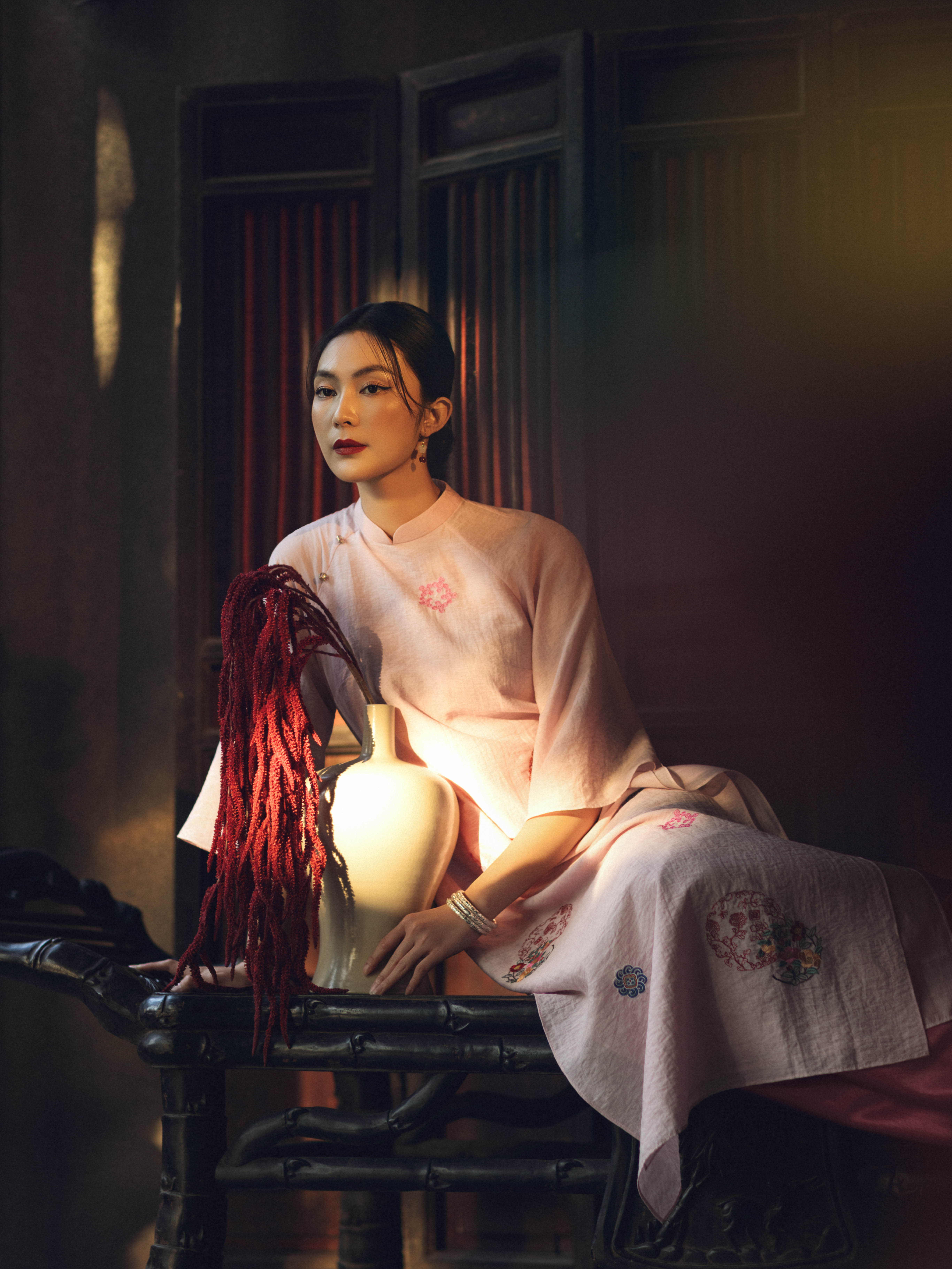 Áo dài Tường Viên