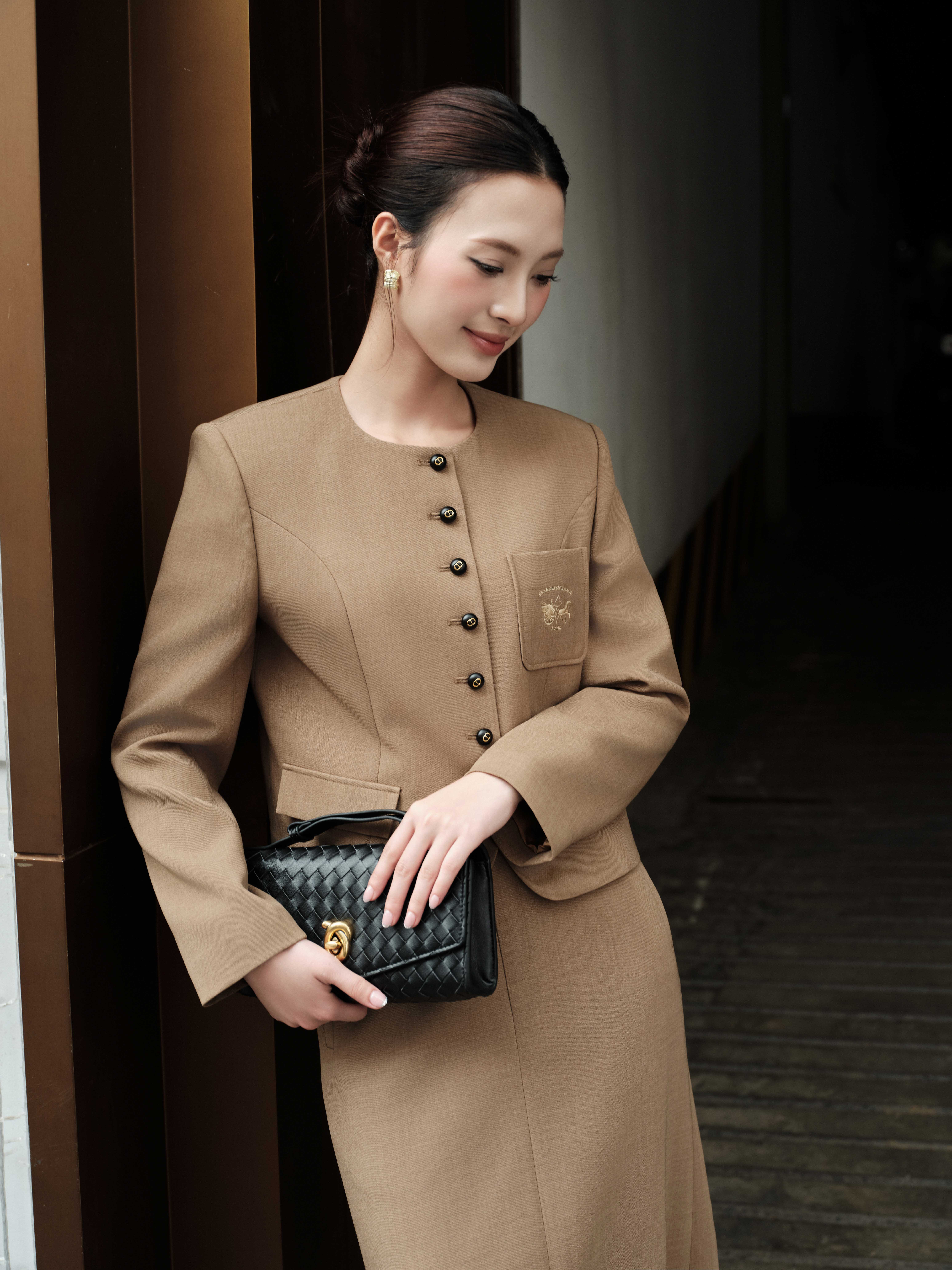 Chân váy midi ôm xòe cạp rời_AV.1-972