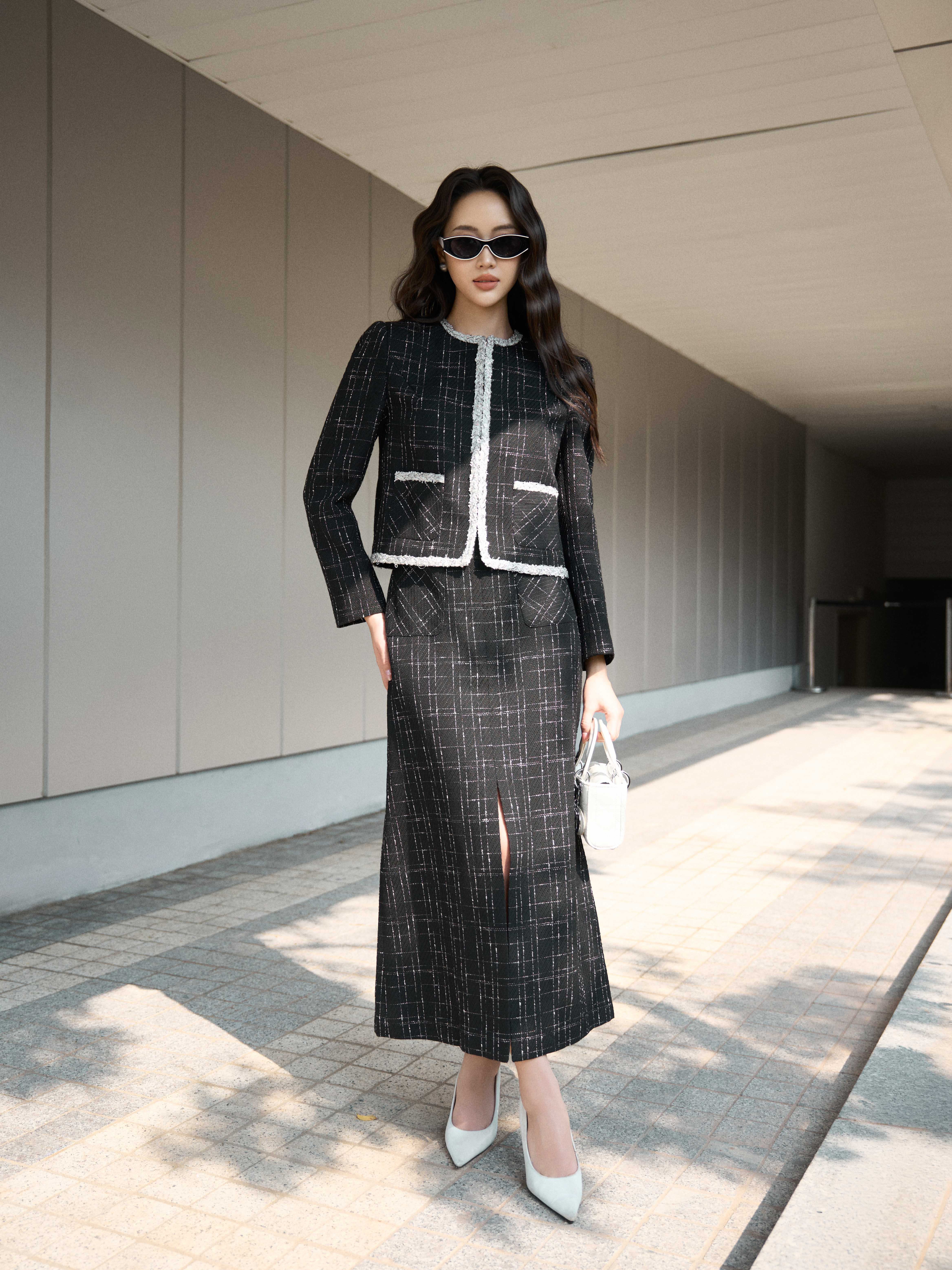 Chân váy midi 2 túi ốp xẻ trước_AV.5-878