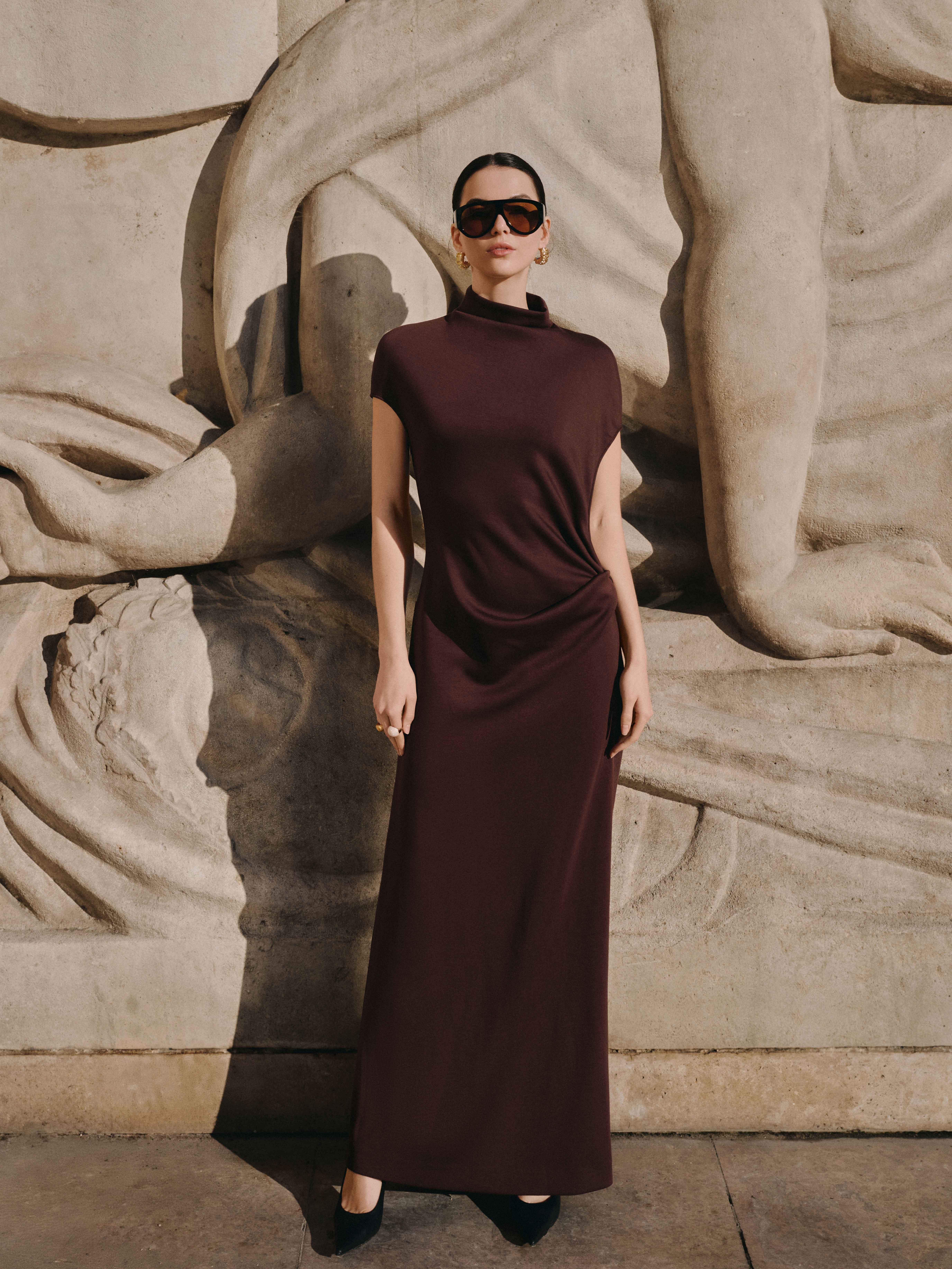 Váy thun tay liền cổ cao