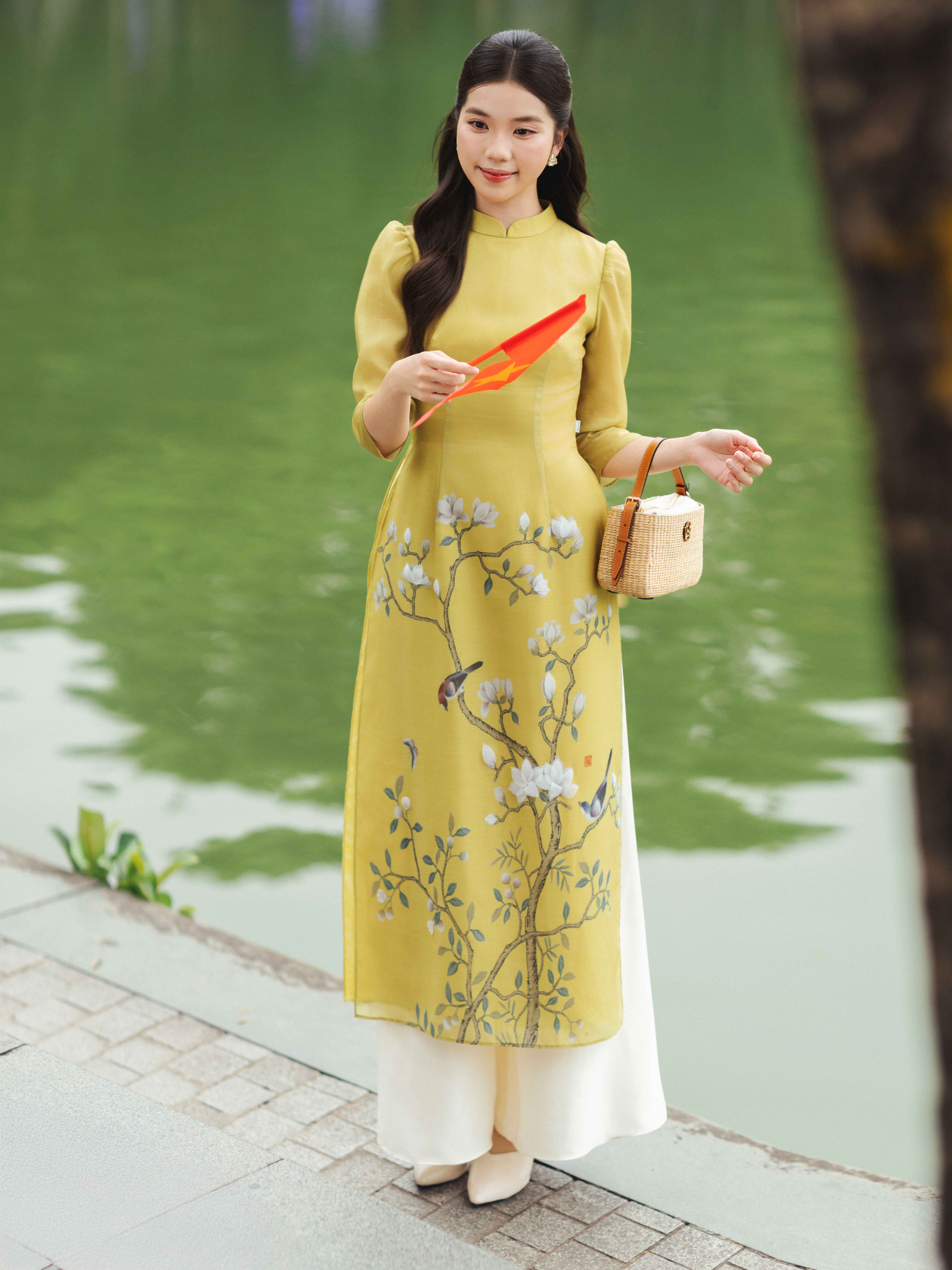 Áo dài Hoa mộc lan