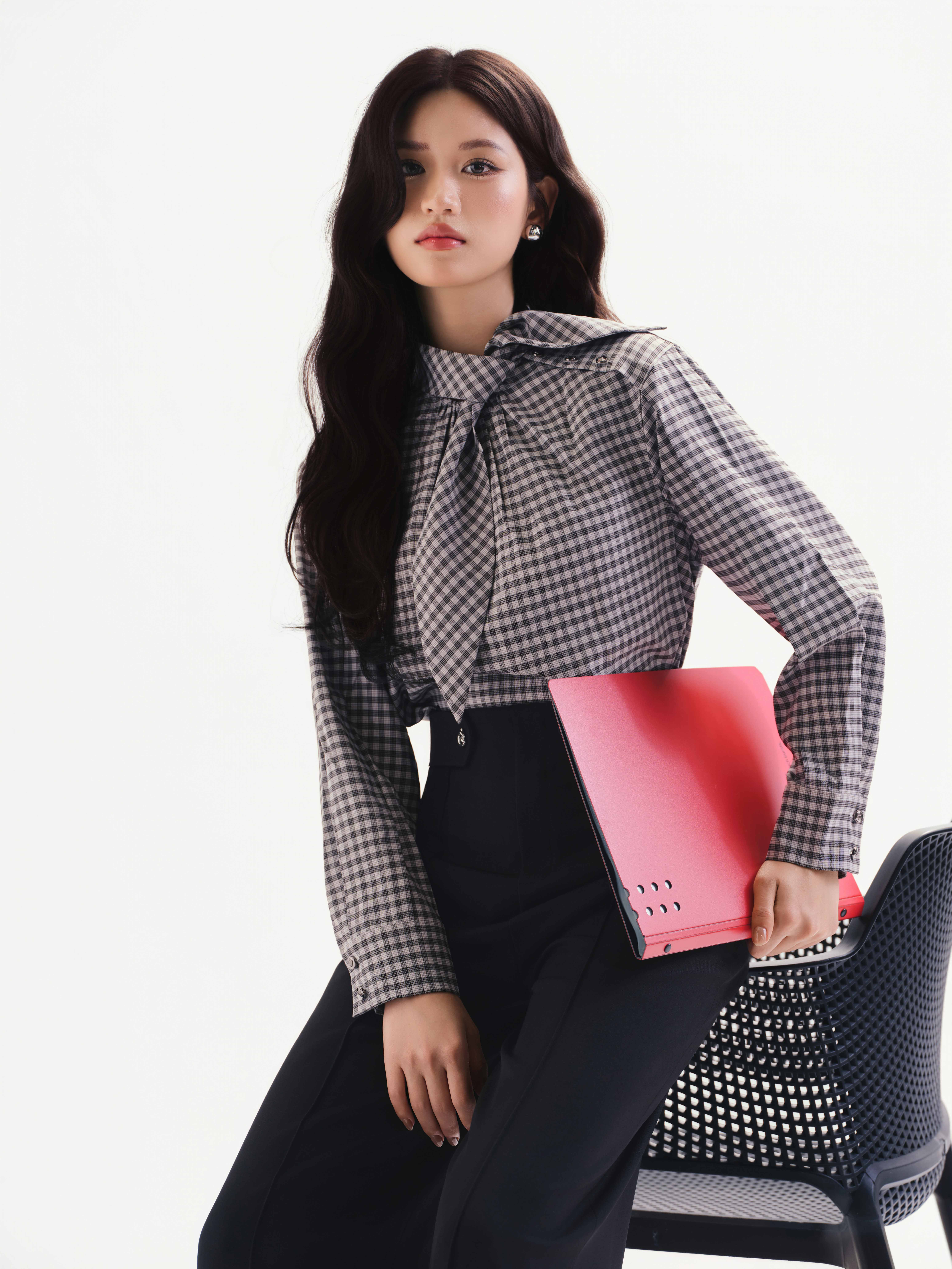 Áo kẻ cổ nơ tay dài