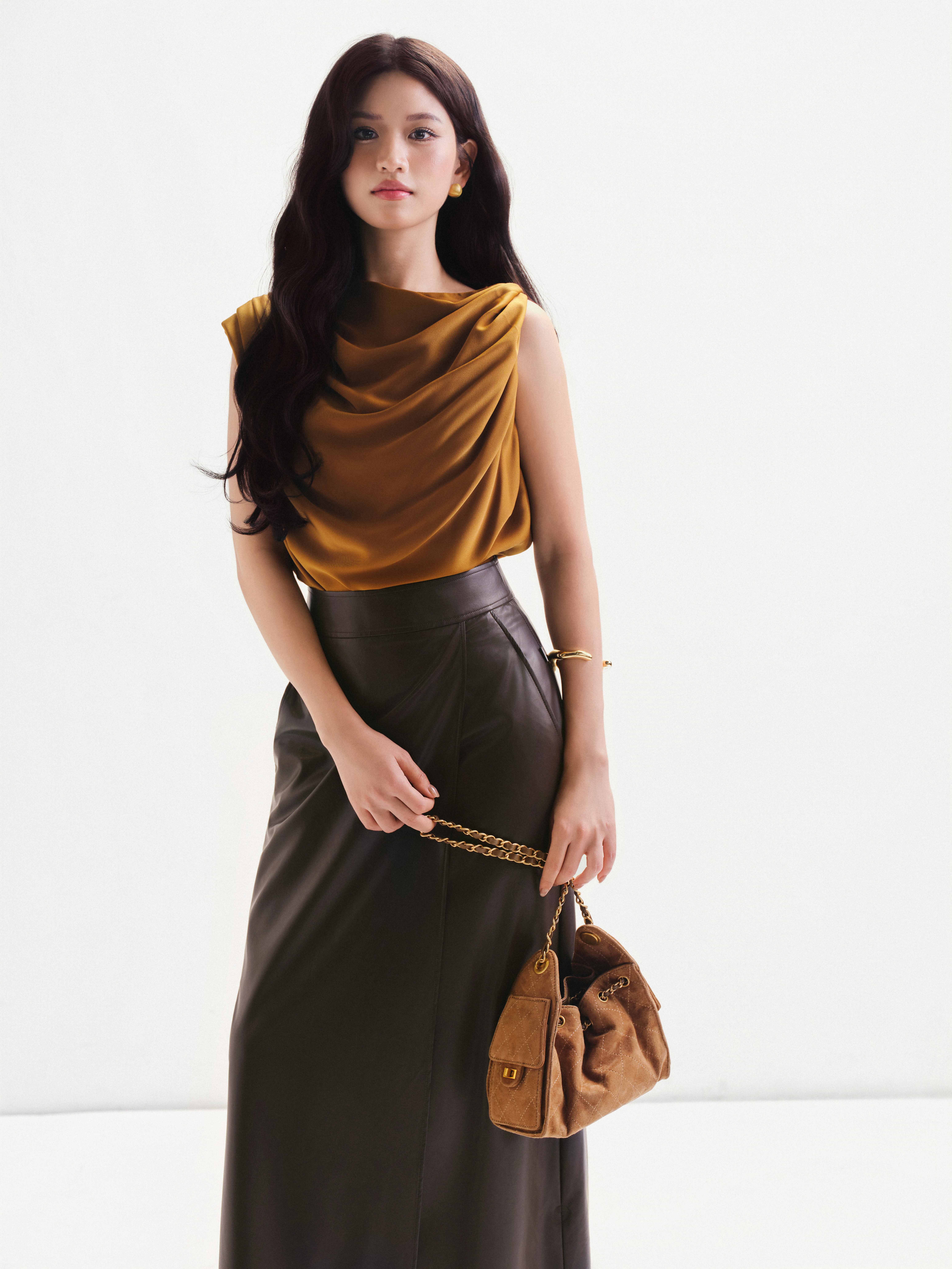 Chân váy da midi vạt rời