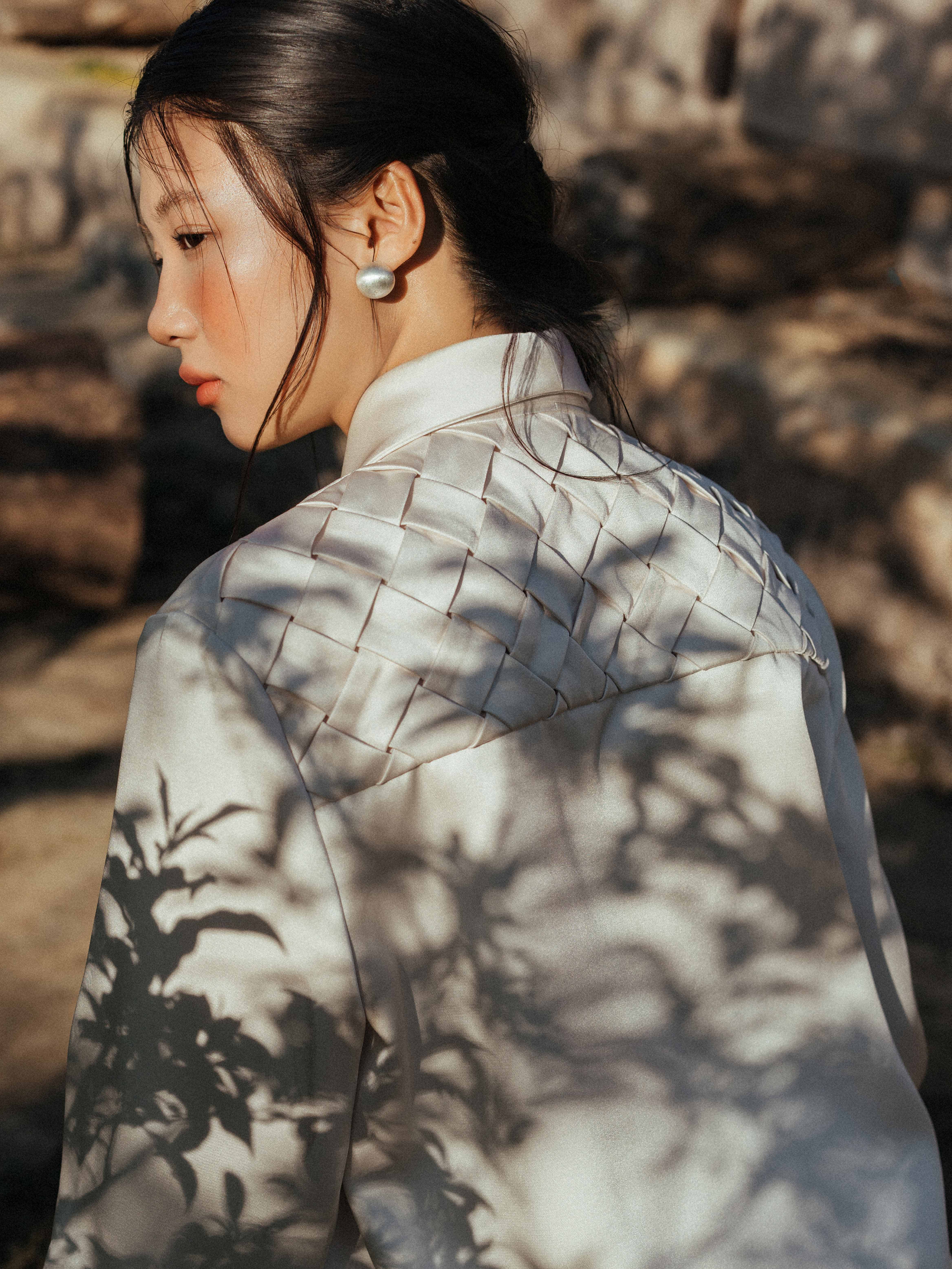 Áo sơ mi suông vạt chéo cavat