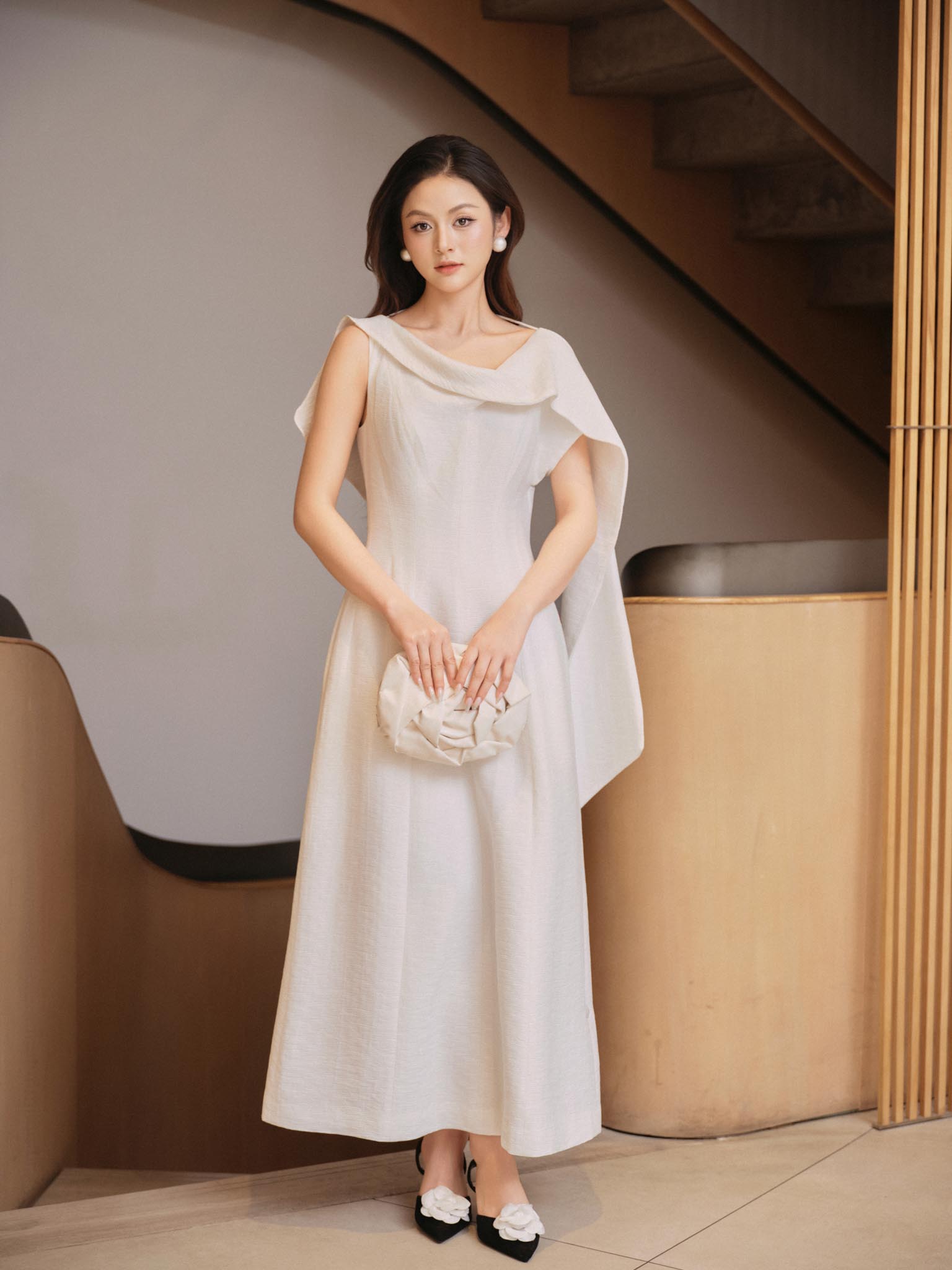 Váy cổ vạt gập vai chờm 1 bên