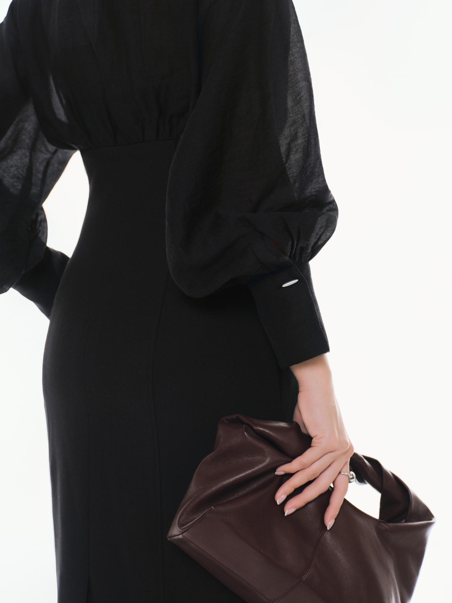 Váy bổ mảnh thân trên phối tơ