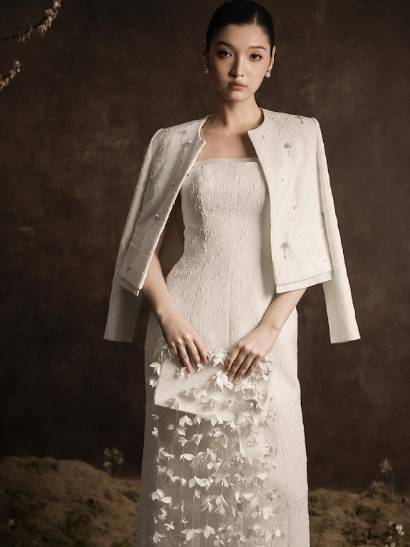 Áo vest cổ tròn đính cườm phối gấu