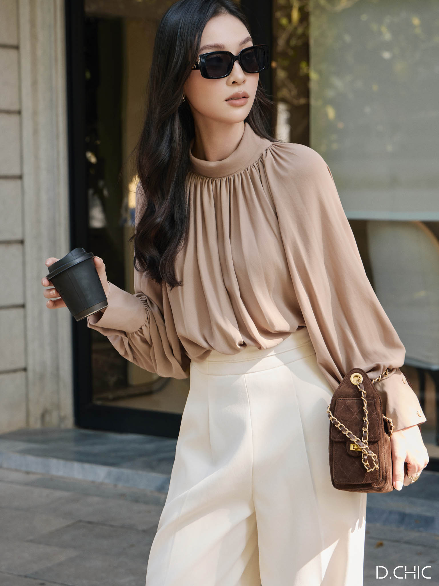 Áo voan cổ cao nhún