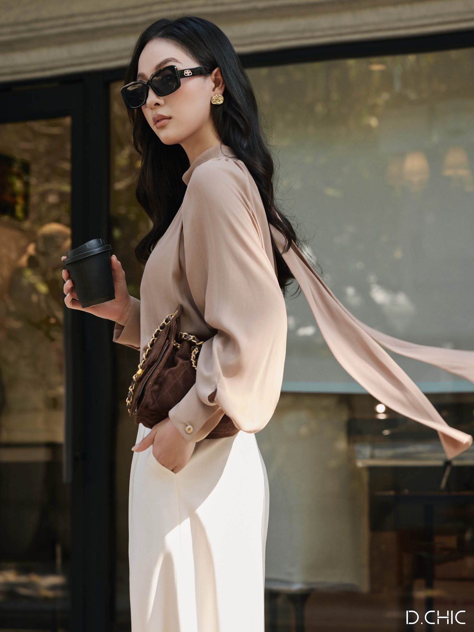Áo voan cổ cao nhún