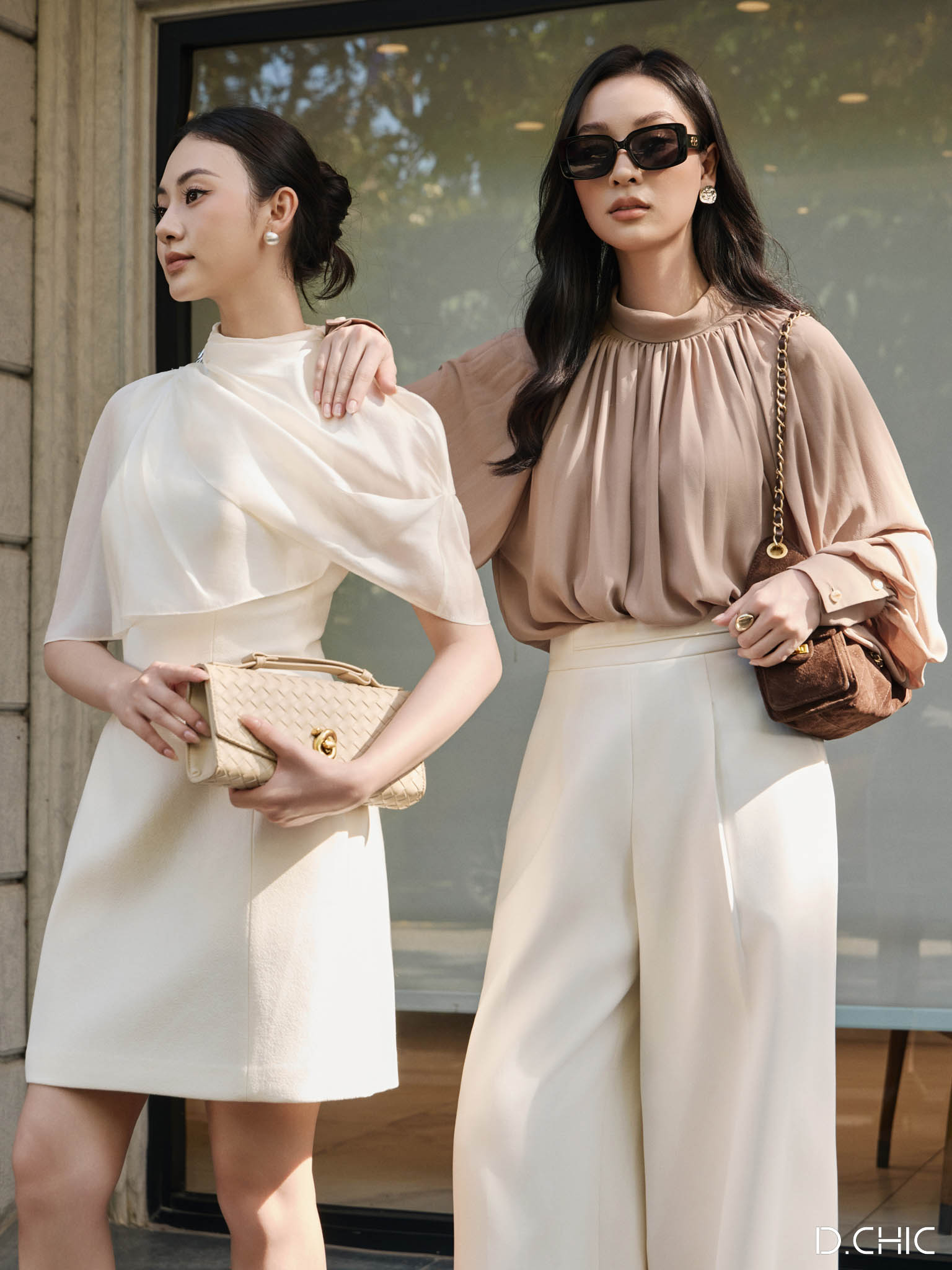 Váy ngắn chữ A choàng vai