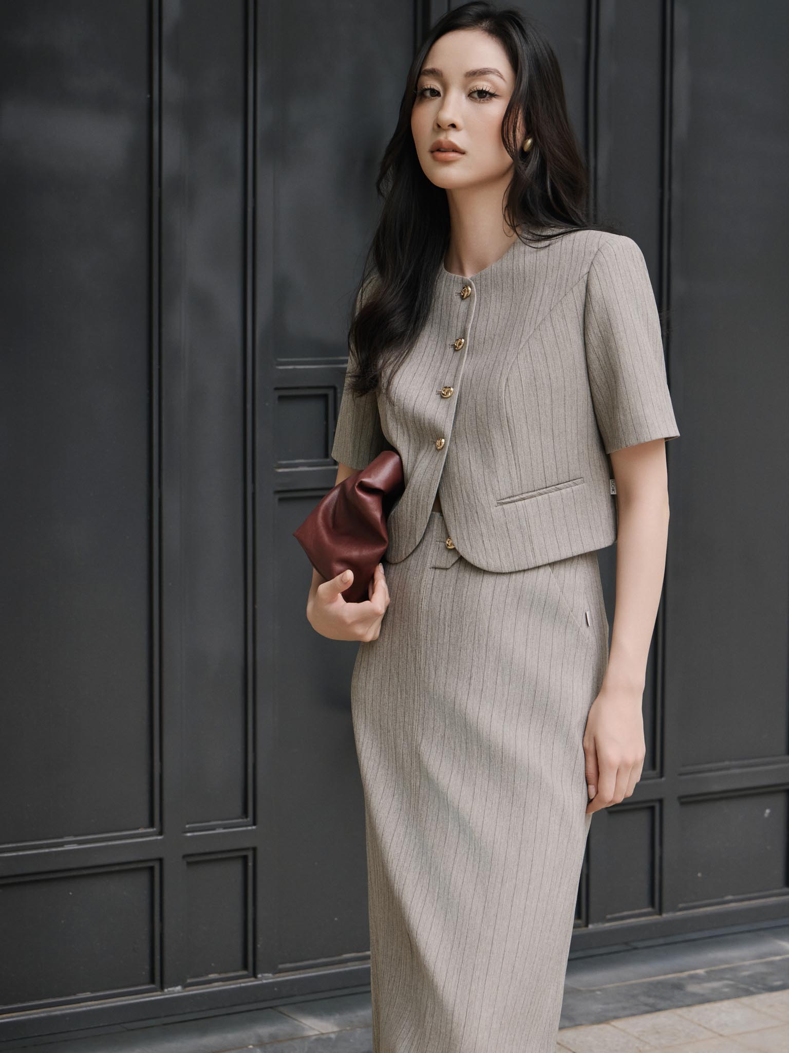 Chân váy midi cạp liền xẻ sau_A.1-2727