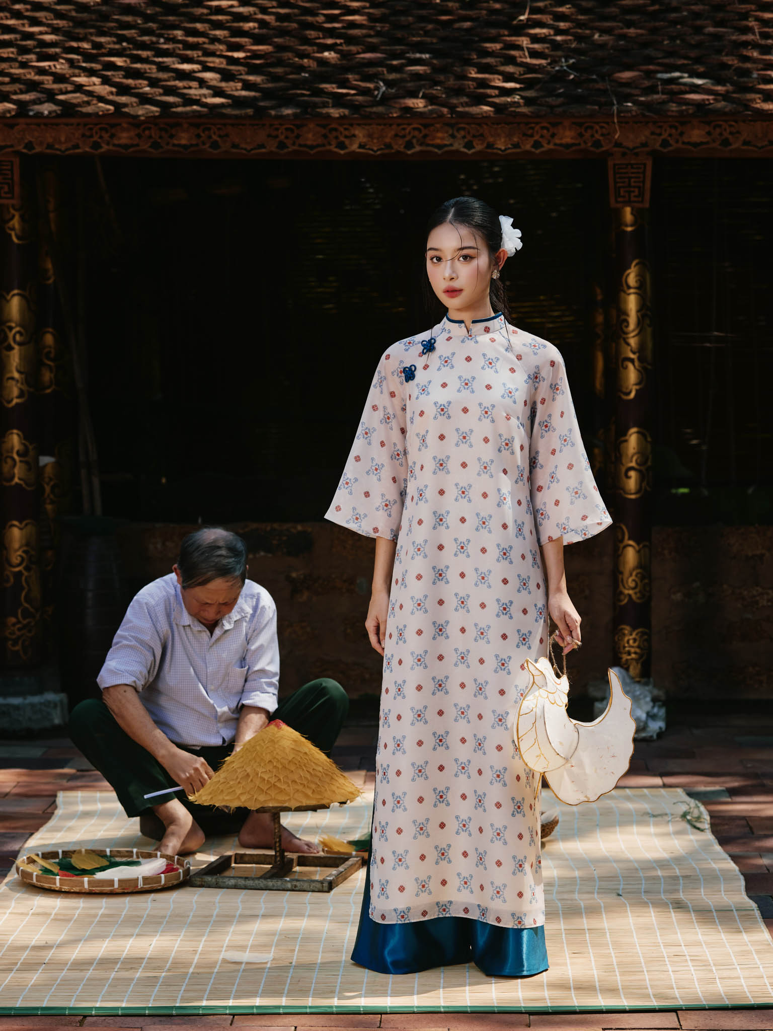 LINH DI