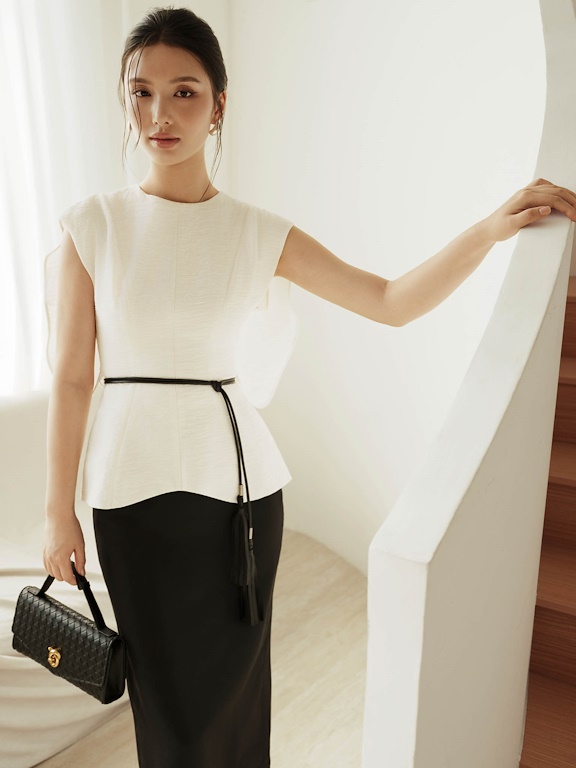 Áo peplum vai chờm tà rời sau lưng