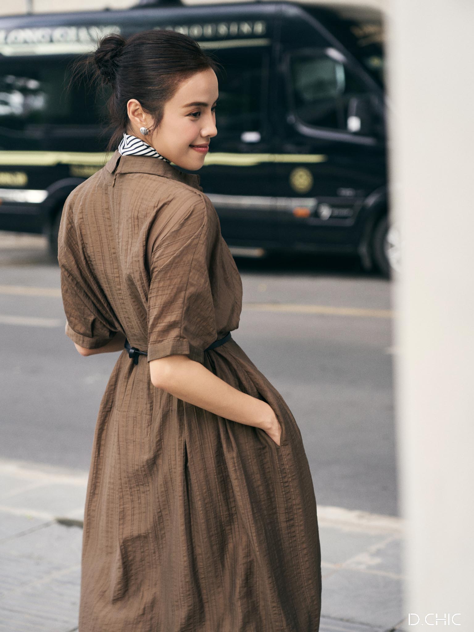 Váy tay lửng cổ đức xếp ly xòe