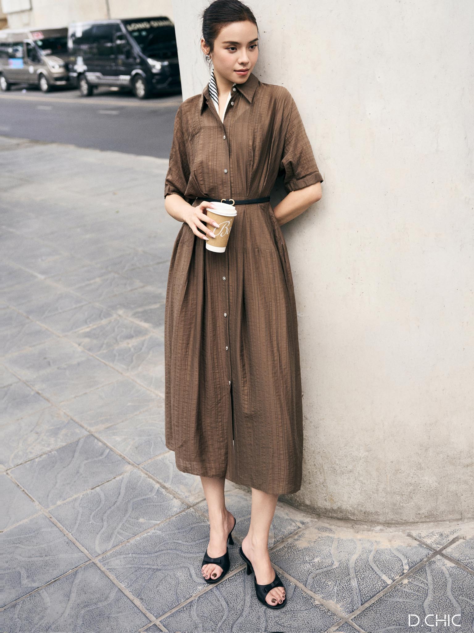 vay-tay-lung-co-duc-xep-ly-xoe-3290507