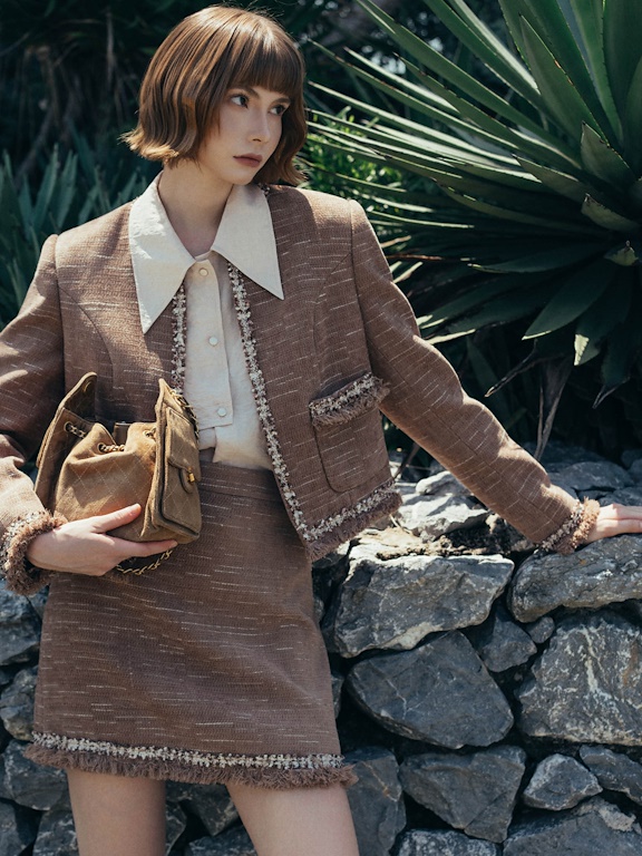Chân váy tweed ngắn cạp rời gấu tua rua phối dây trang trí_AV.5-1112